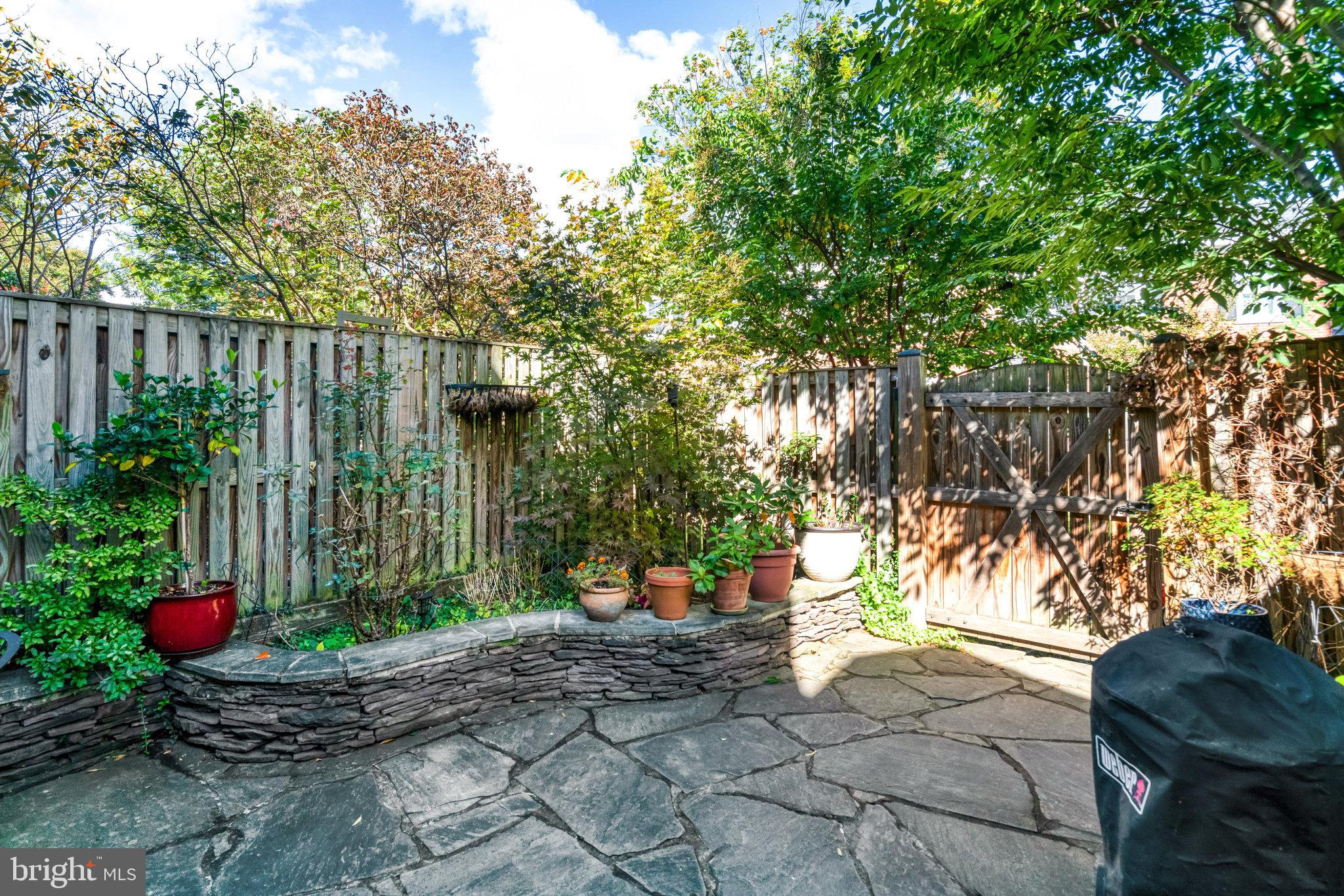 FAIRLINGTON MEWS - Residential Lease