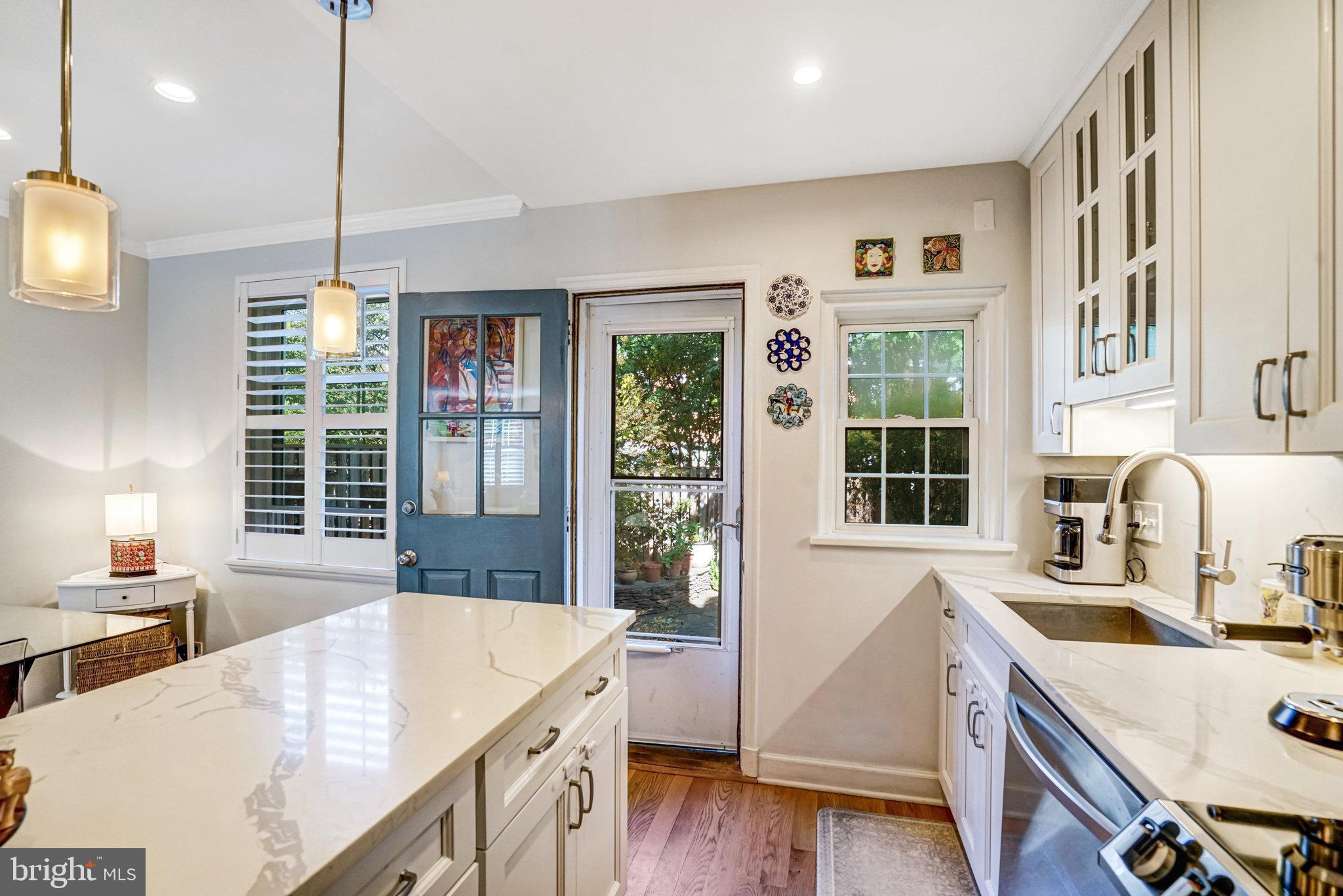 FAIRLINGTON MEWS - Residential Lease