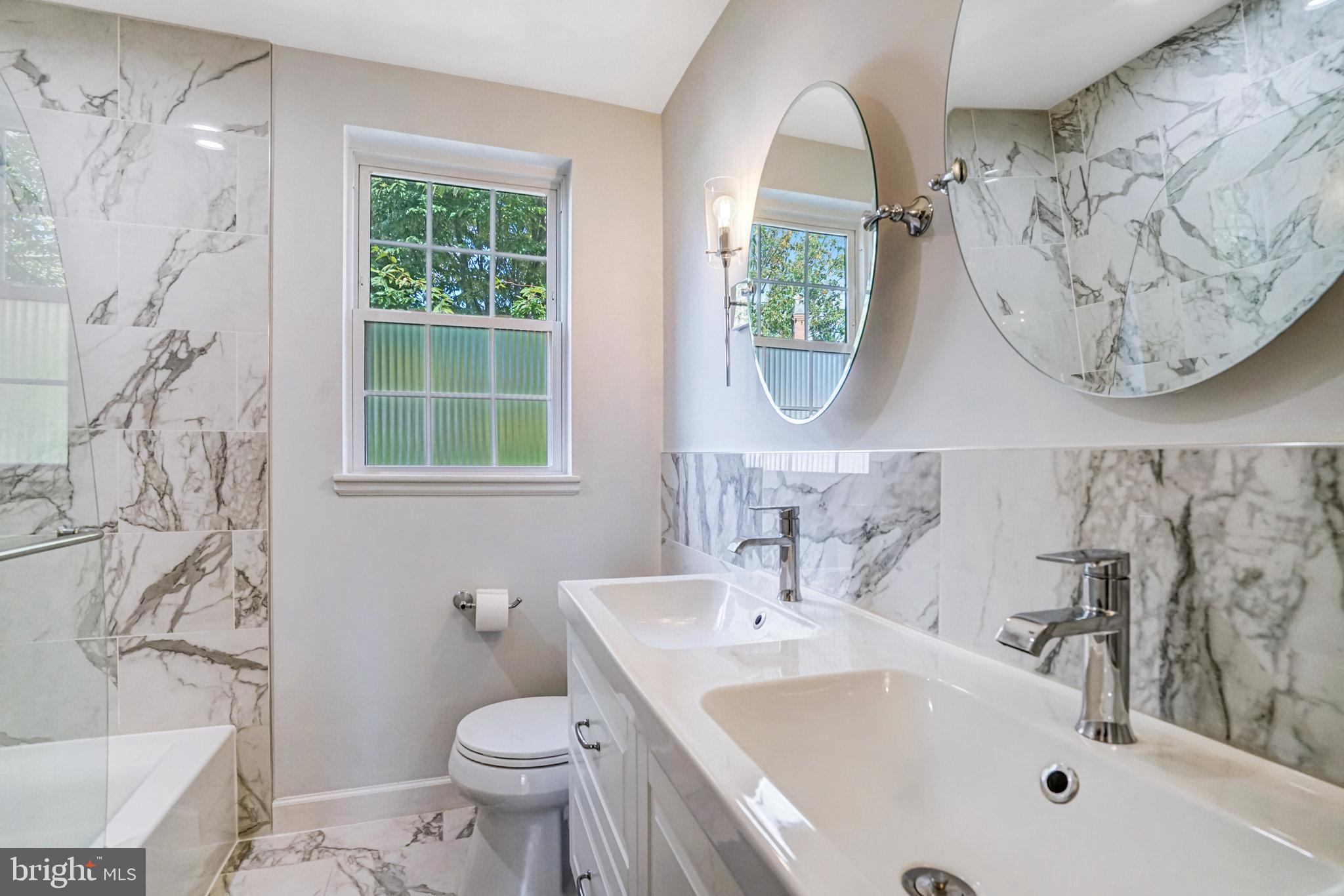 FAIRLINGTON MEWS - Residential Lease