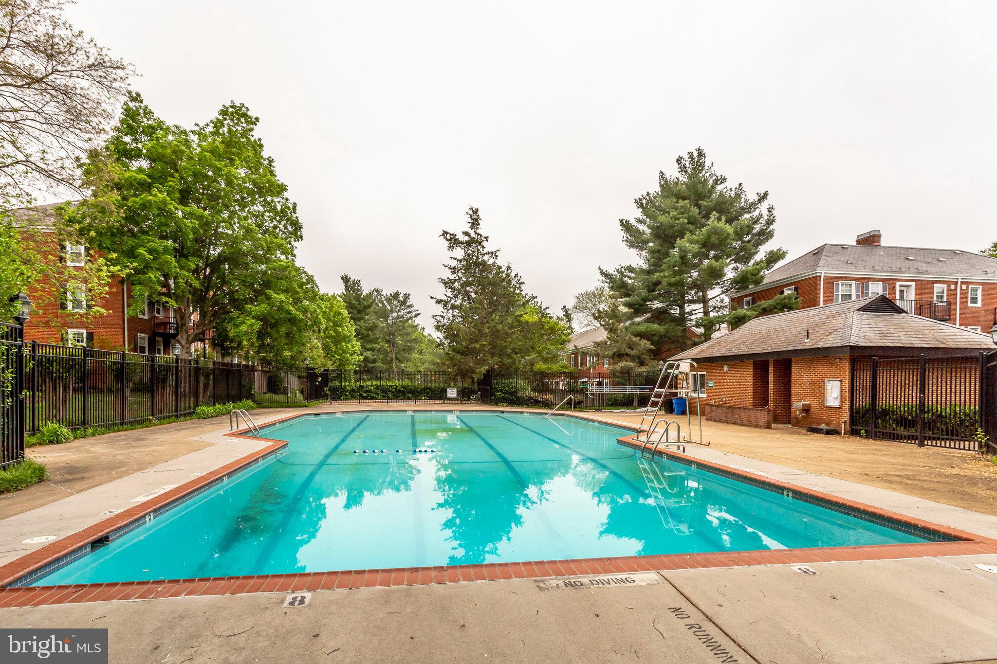 FAIRLINGTON MEWS - Residential Lease