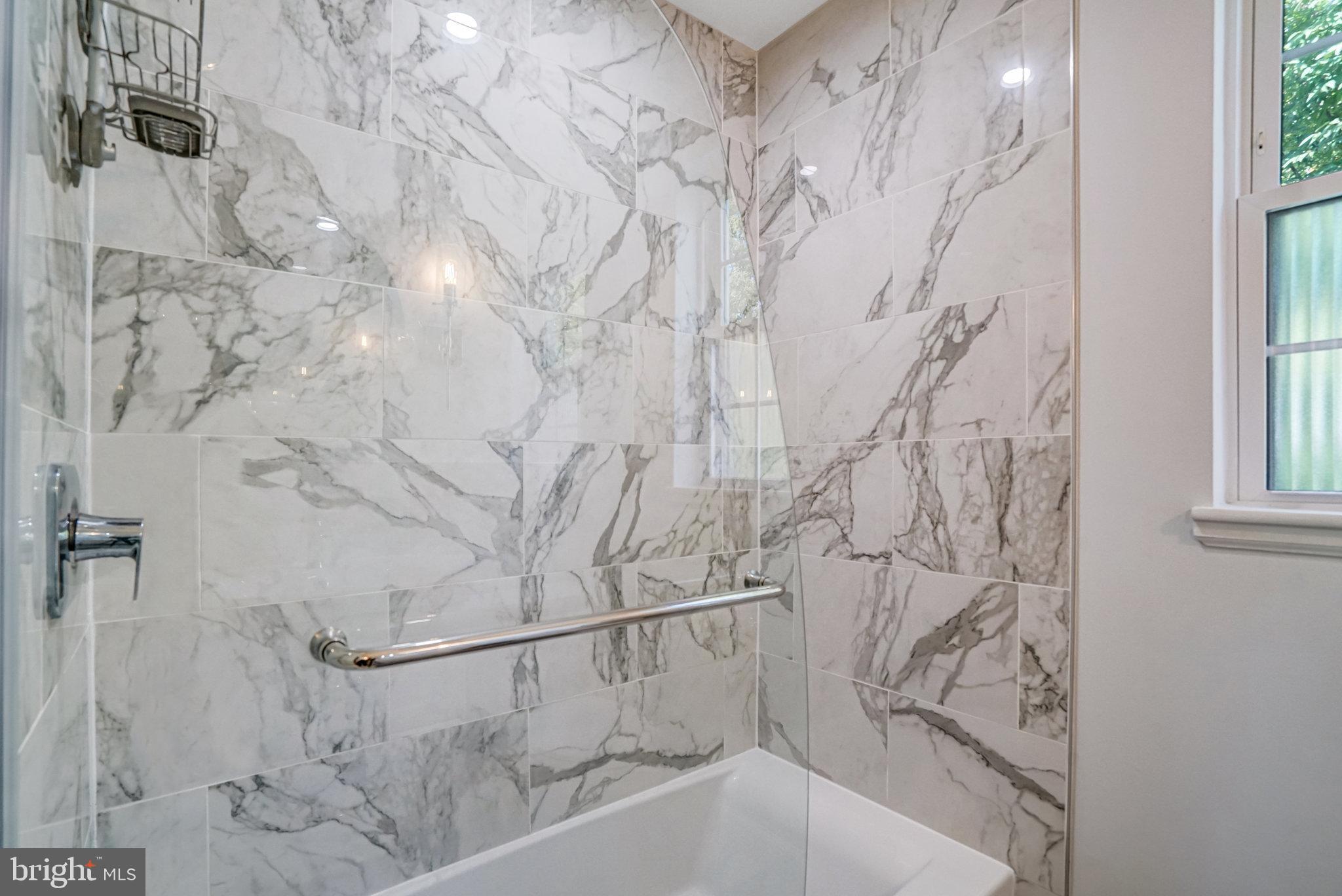 FAIRLINGTON MEWS - Residential Lease