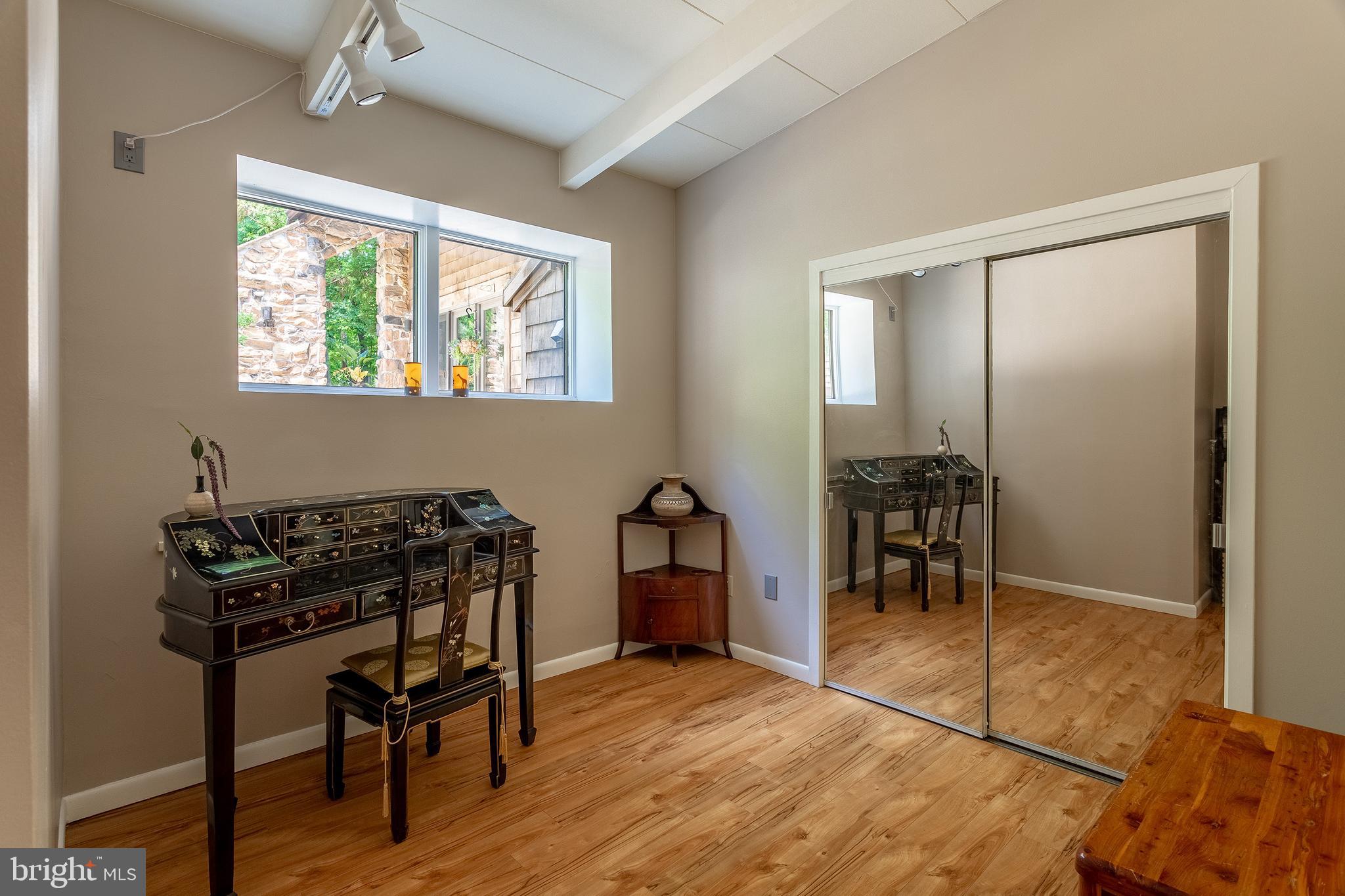 VALLEY FORGE MTN - Residential