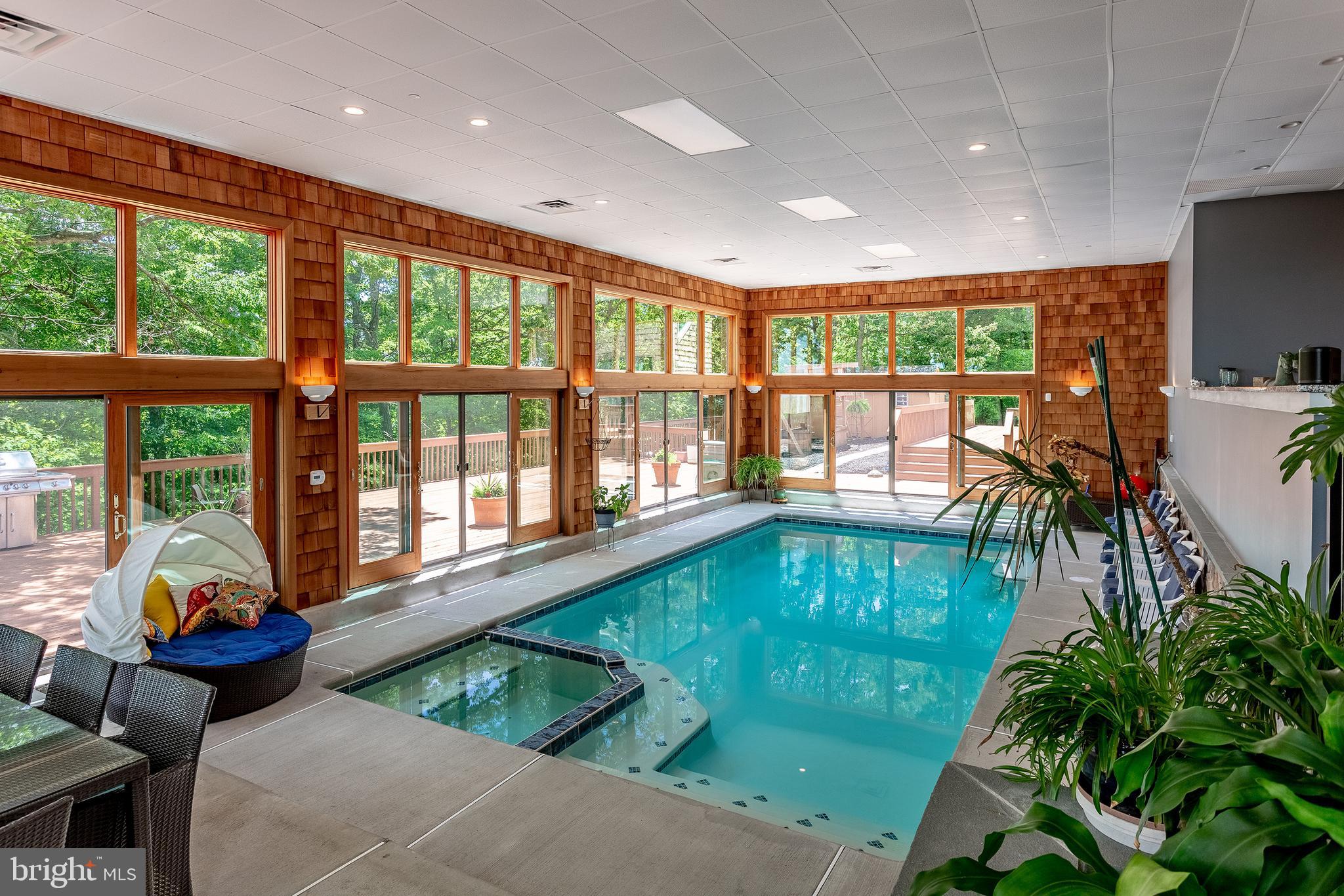 VALLEY FORGE MTN - Residential