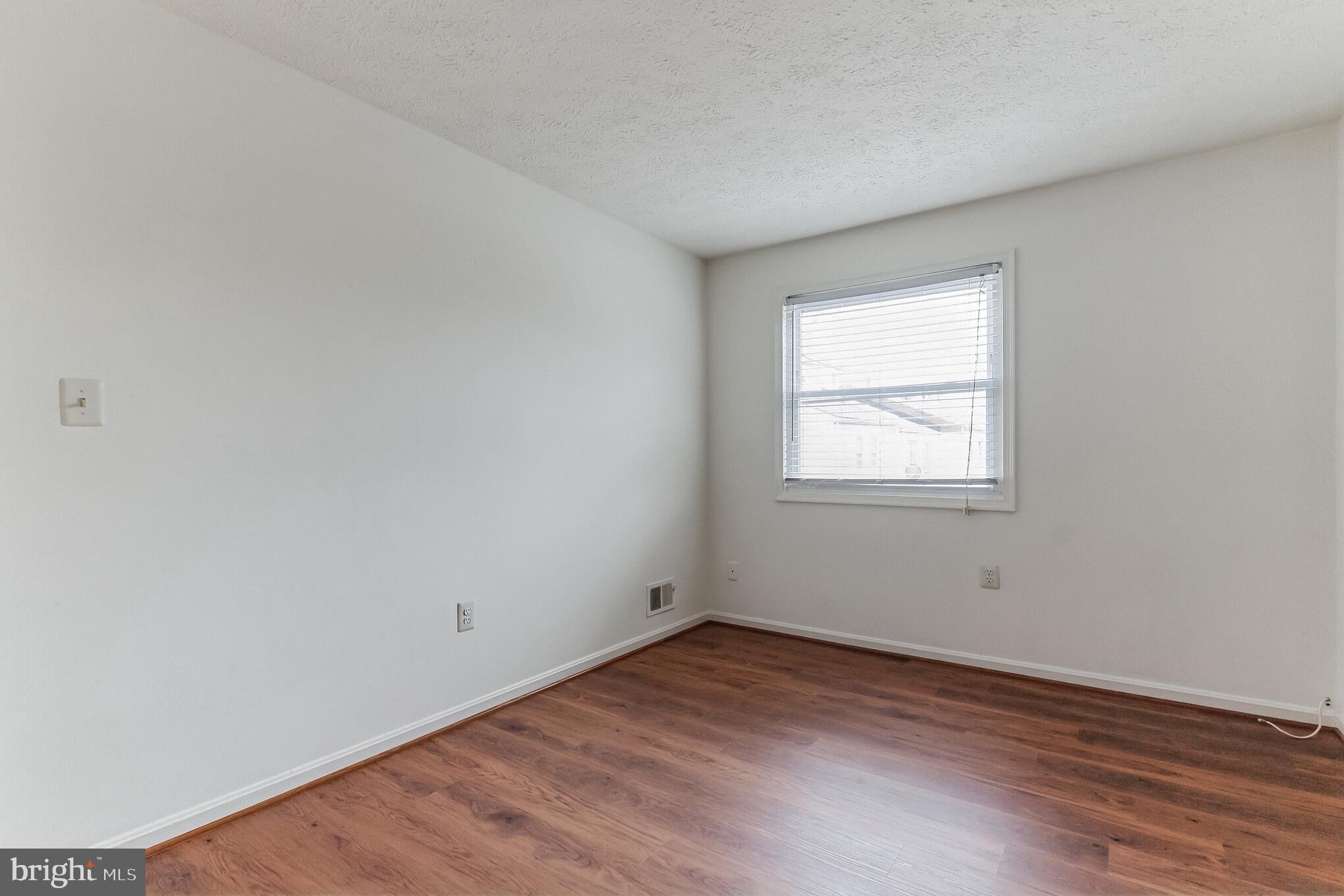 IRONGATE - Residential Lease