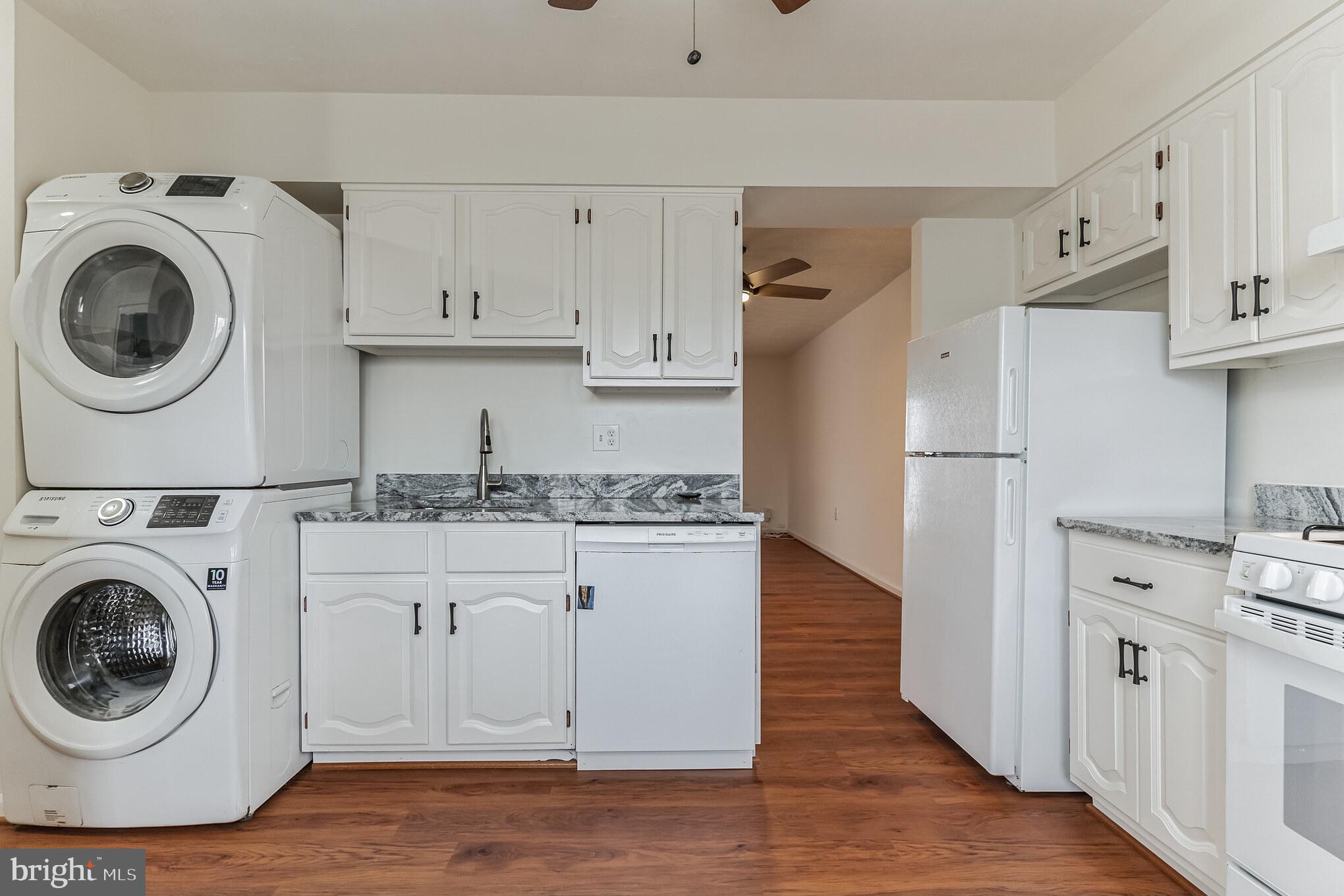 IRONGATE - Residential Lease