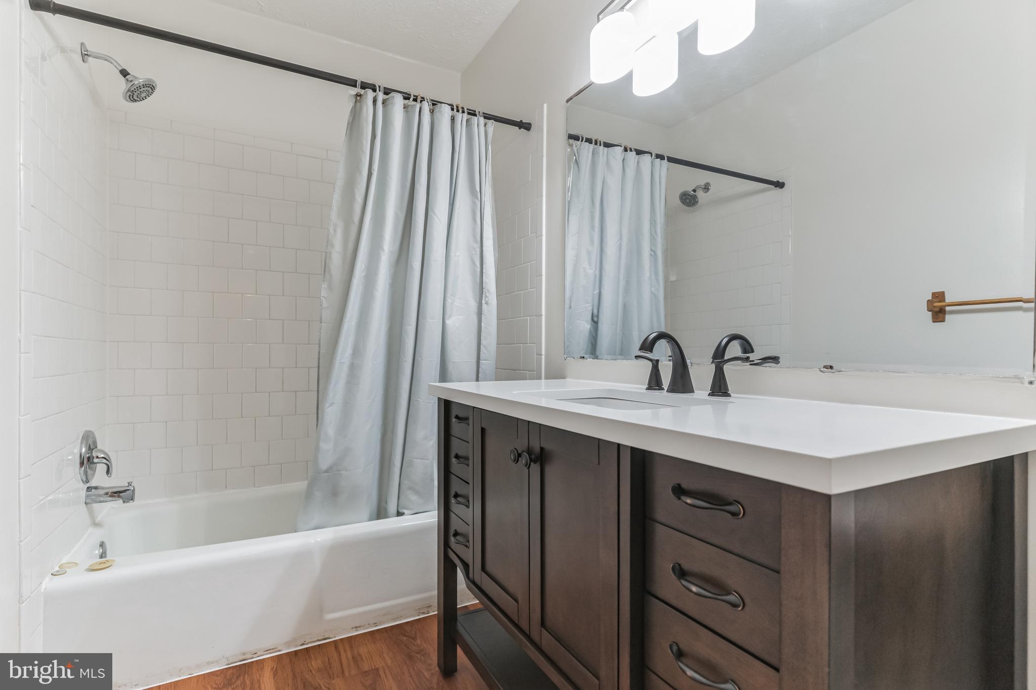 IRONGATE - Residential Lease