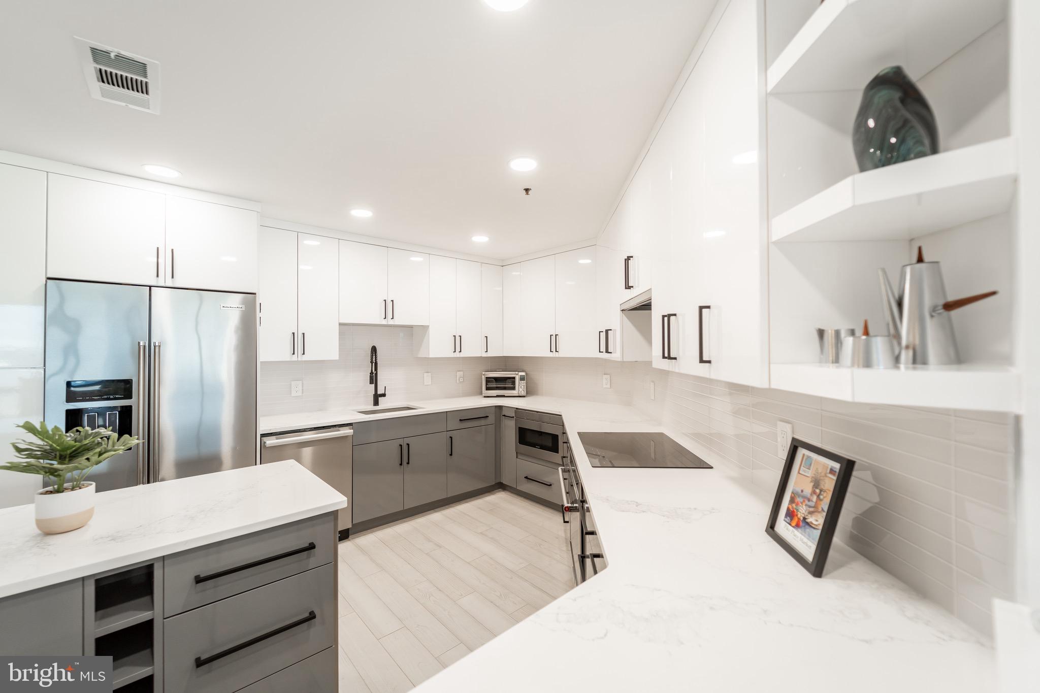 ROSSLYN - Residential