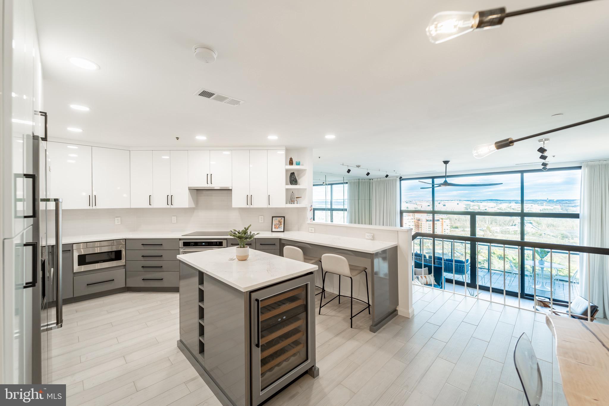 ROSSLYN - Residential