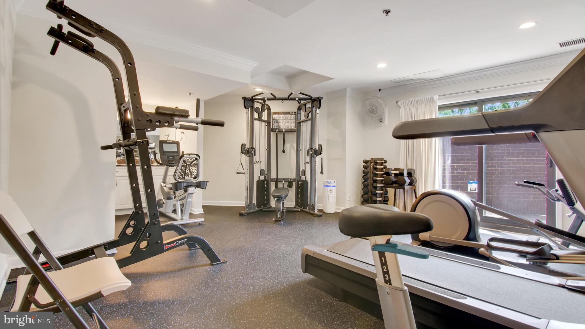 ROSSLYN - Residential