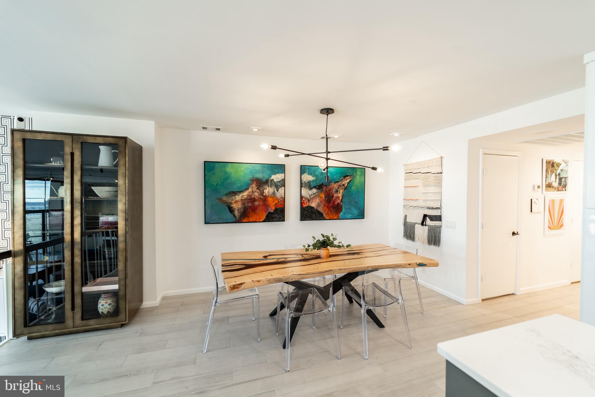 ROSSLYN - Residential