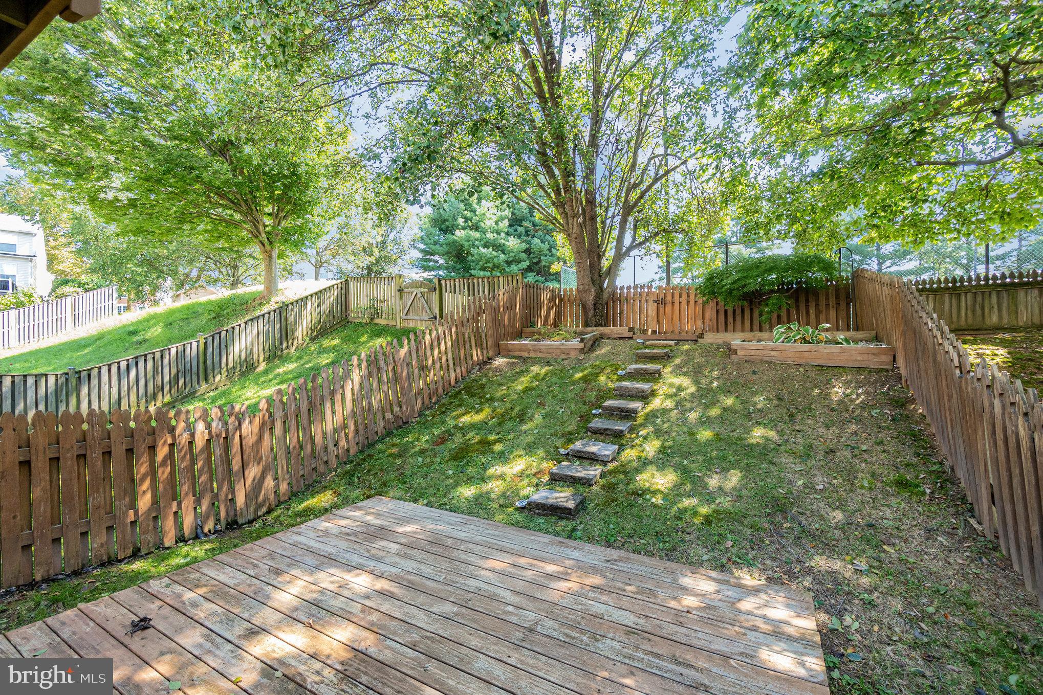 CONSTANT WOODS - Residential