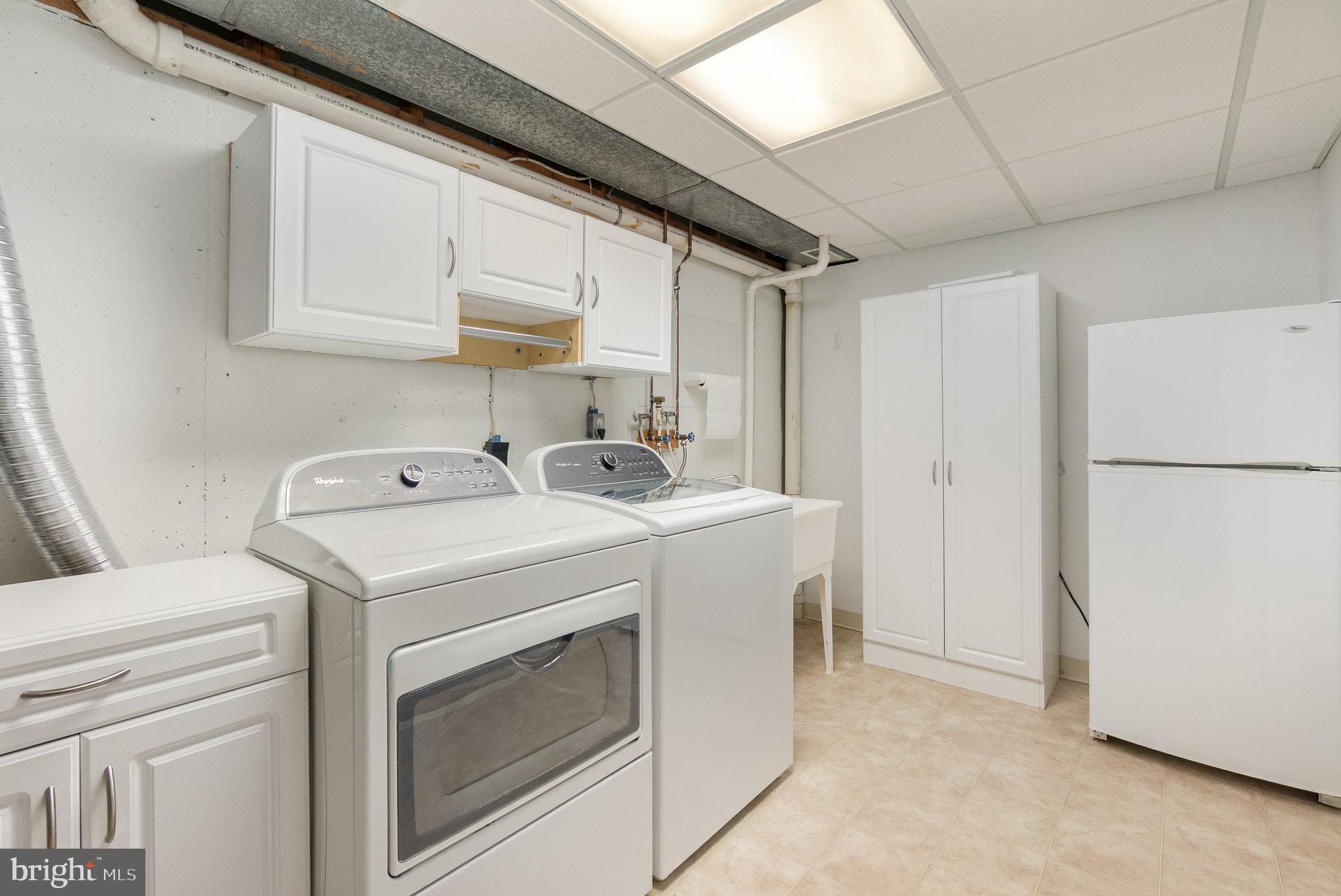 CONSTANT WOODS - Residential