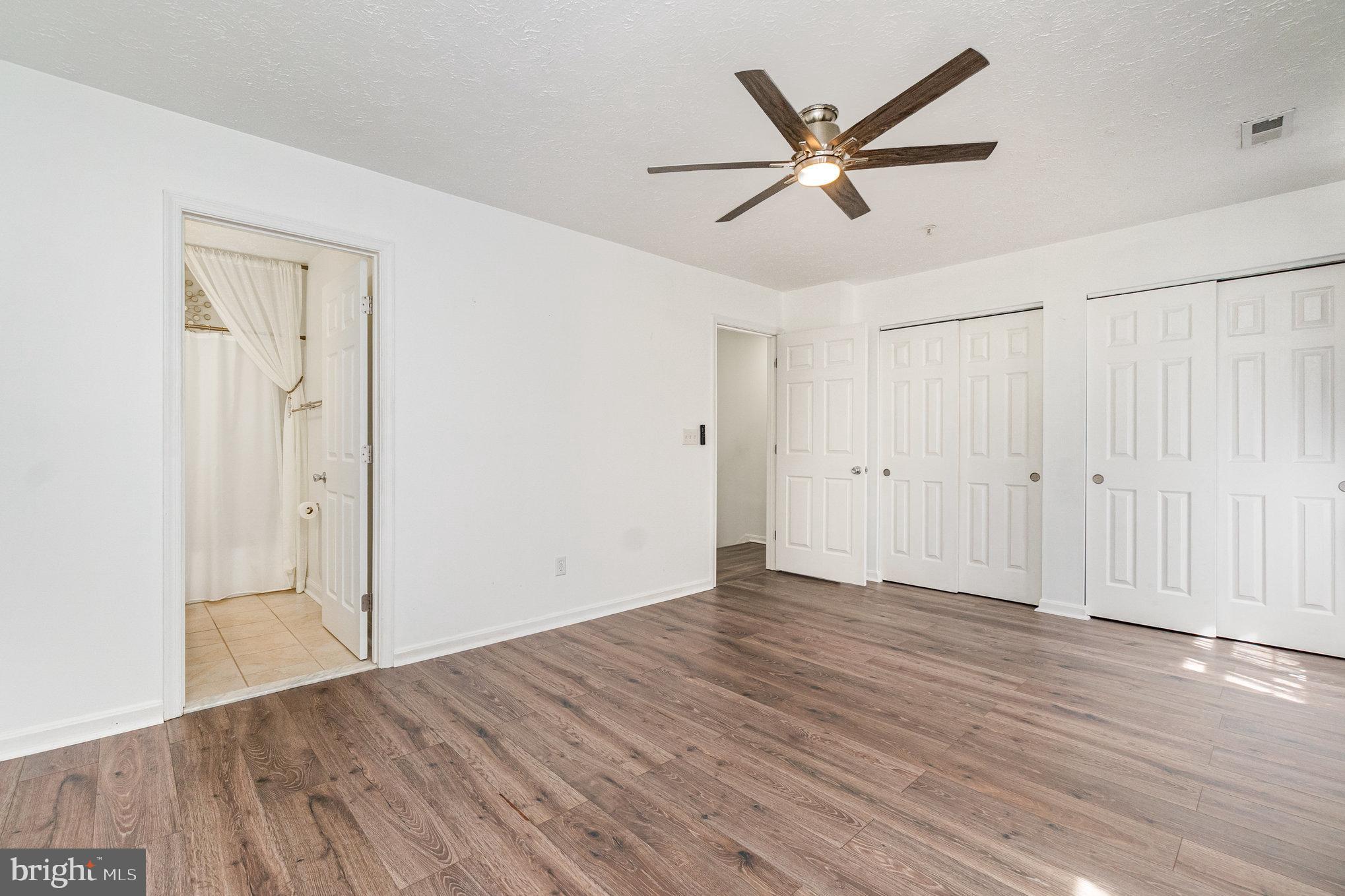 CONSTANT WOODS - Residential