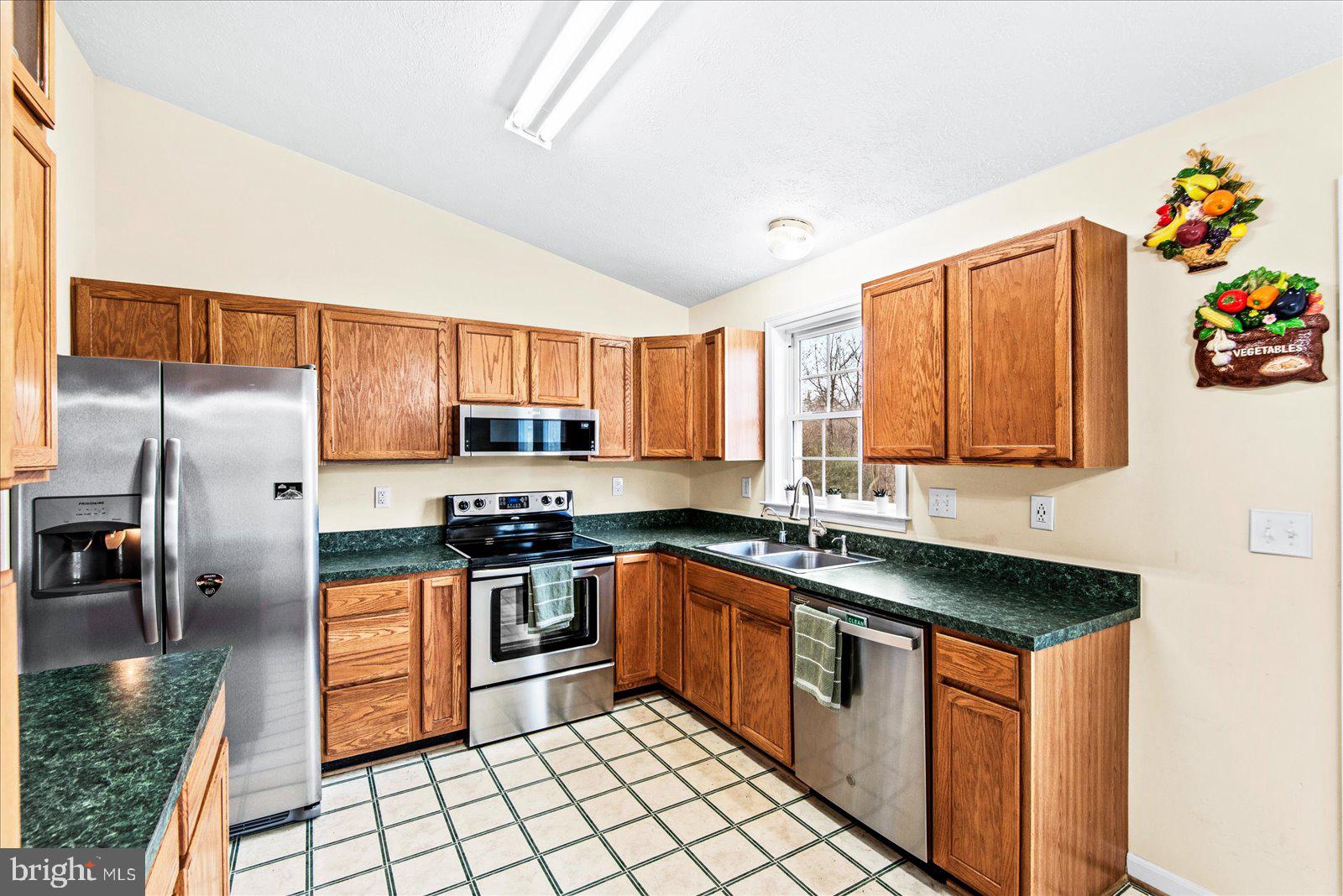 FALCON RIDGE - Residential