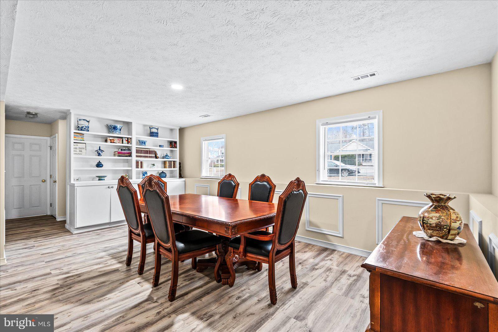 FALCON RIDGE - Residential