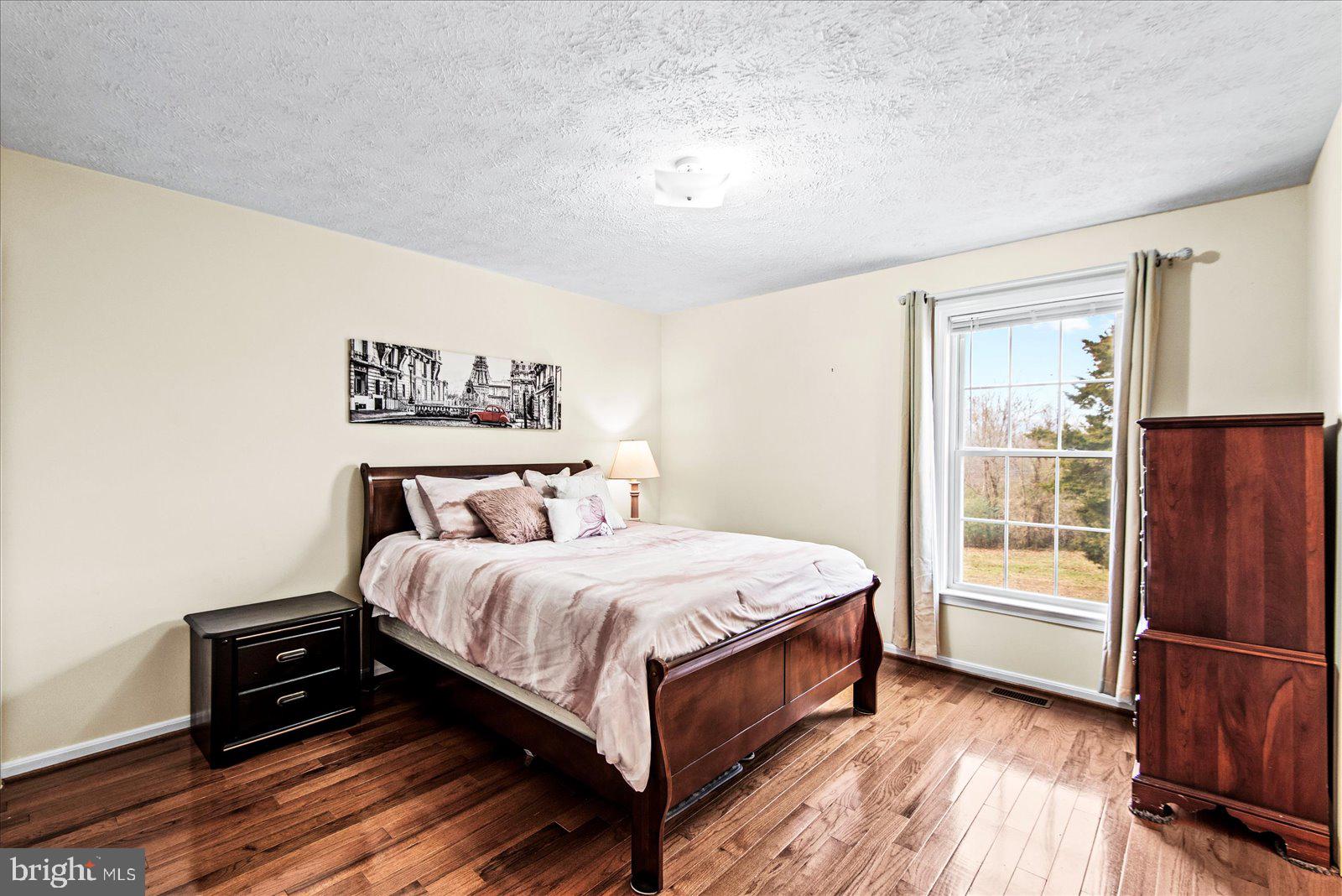 FALCON RIDGE - Residential