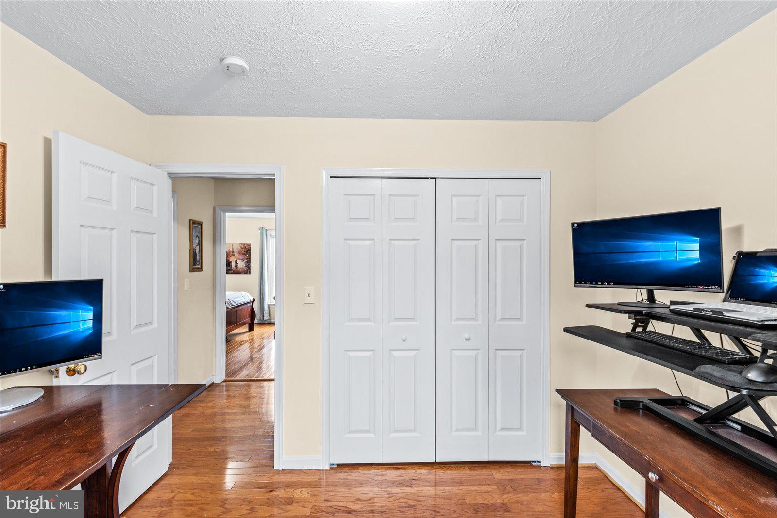 FALCON RIDGE - Residential