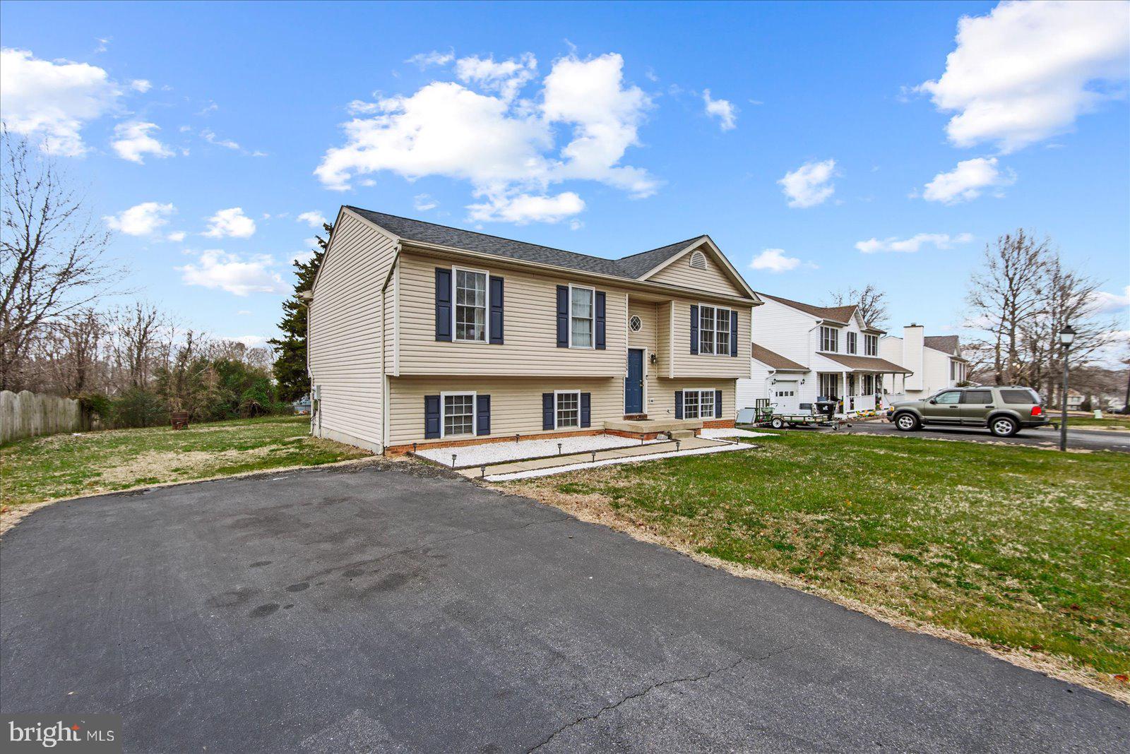 FALCON RIDGE - Residential