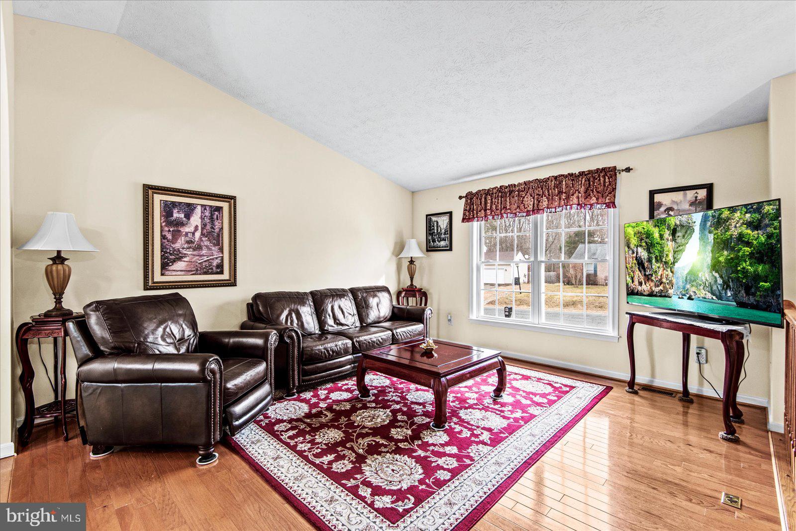 FALCON RIDGE - Residential