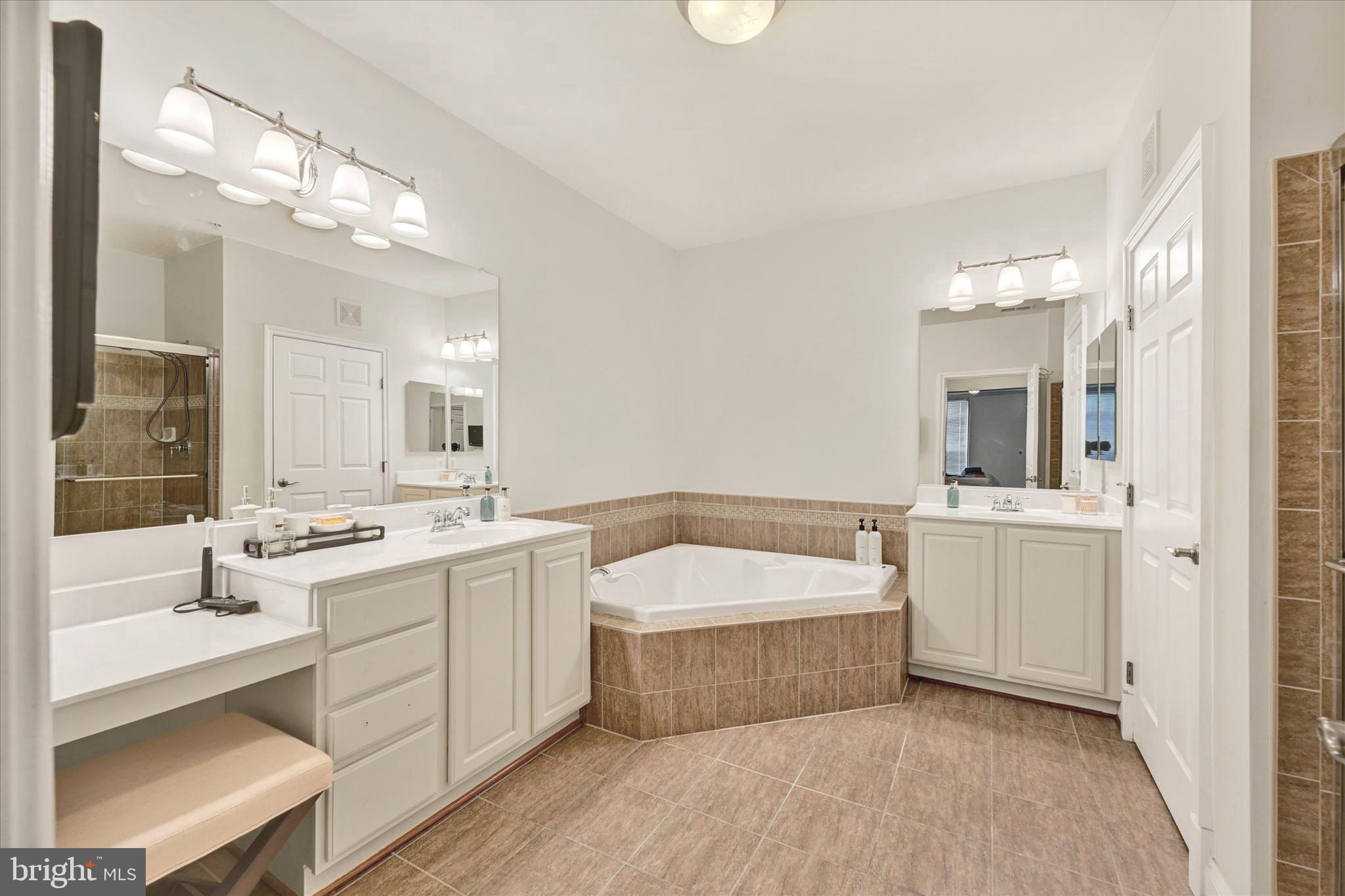 THE BLUFFS AT QUARRY LAKE - Residential