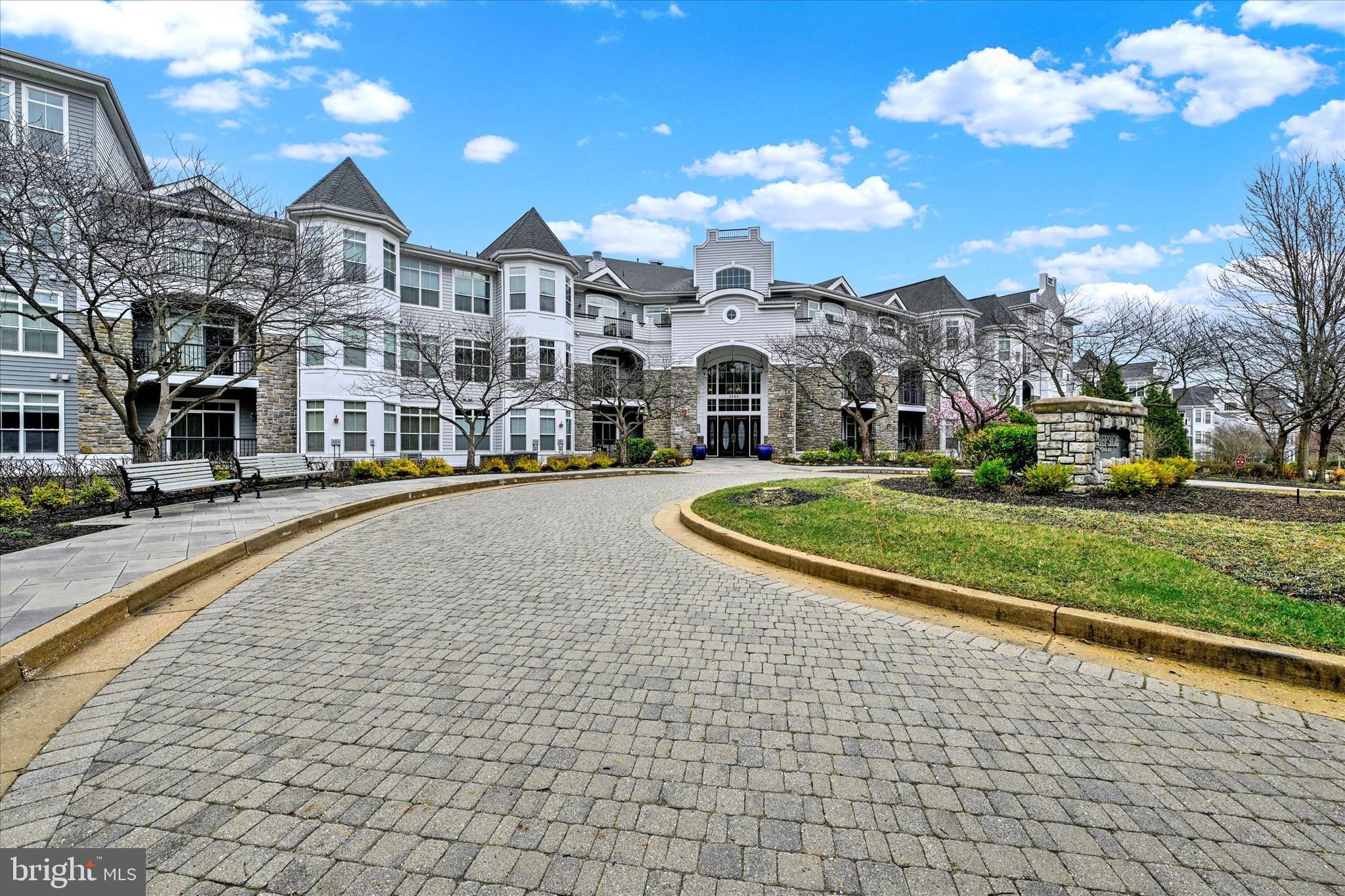 THE BLUFFS AT QUARRY LAKE - Residential