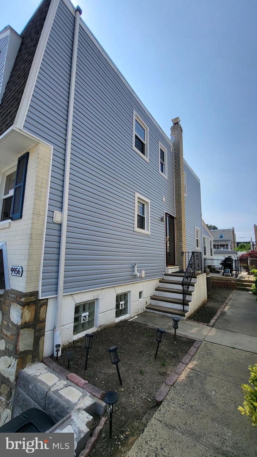 PHILADELPHIA (NORTHEAST) - Residential