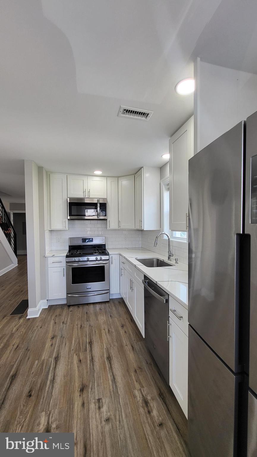 PHILADELPHIA (NORTHEAST) - Residential