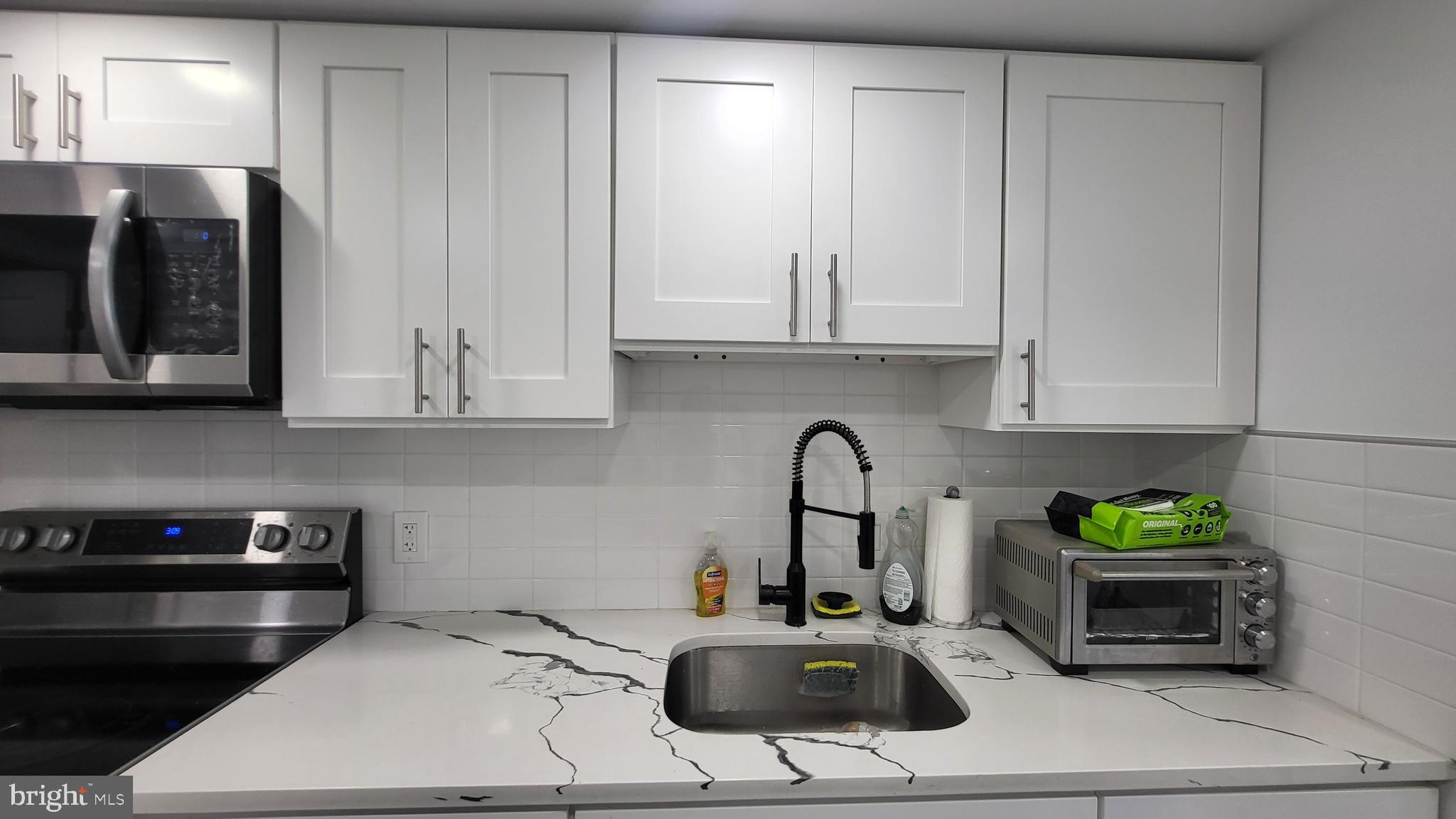 PHILADELPHIA (NORTHEAST) - Residential