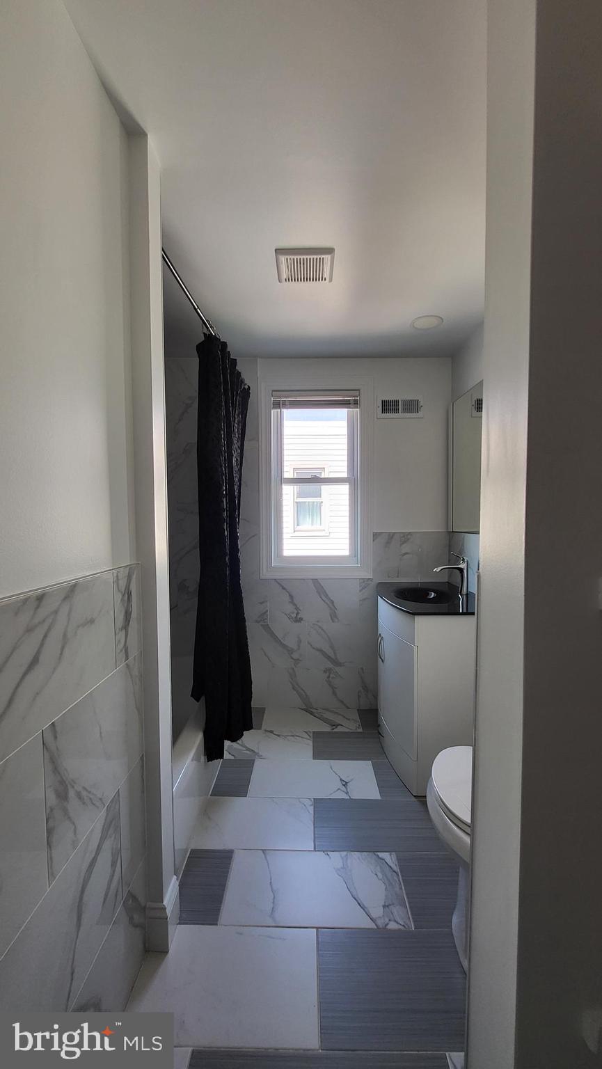 PHILADELPHIA (NORTHEAST) - Residential