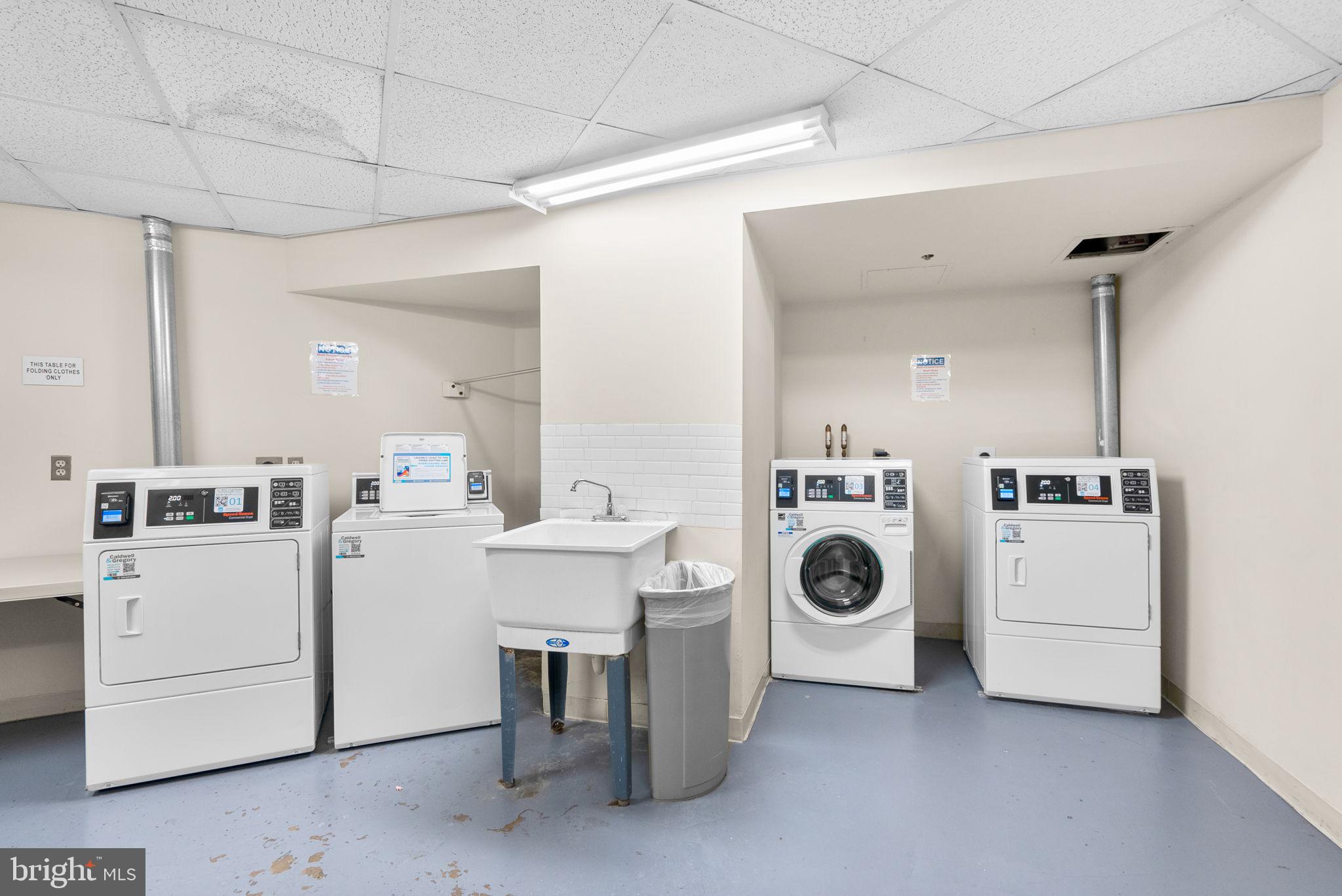 ALTA VISTA CONDO - Residential Lease