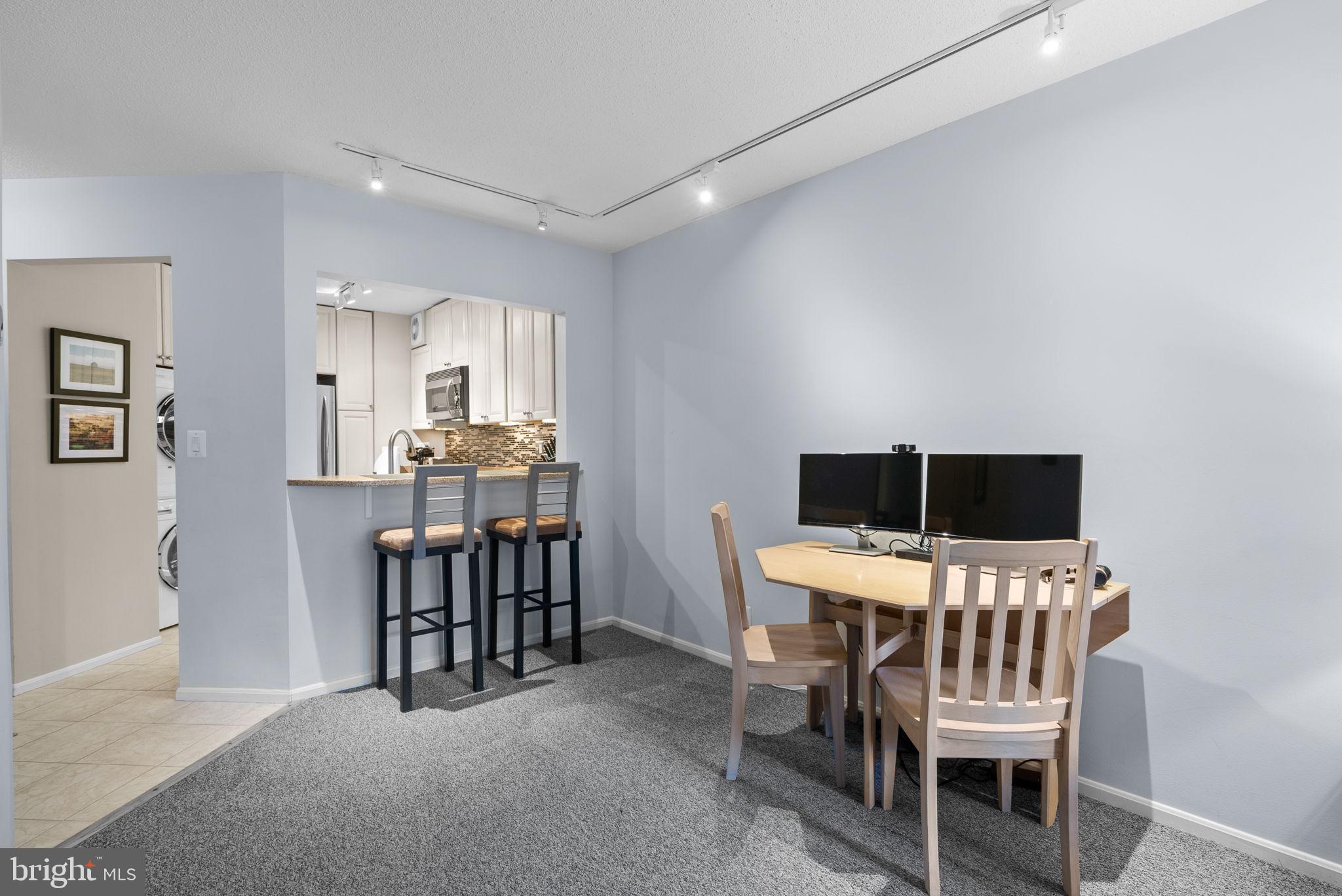 ALTA VISTA CONDO - Residential Lease