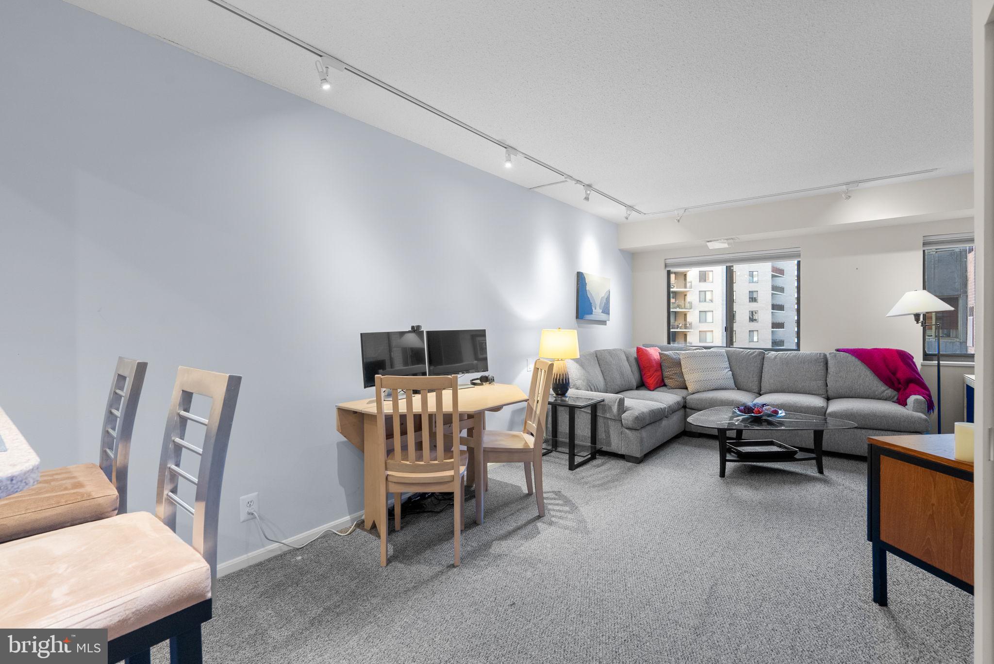 ALTA VISTA CONDO - Residential Lease