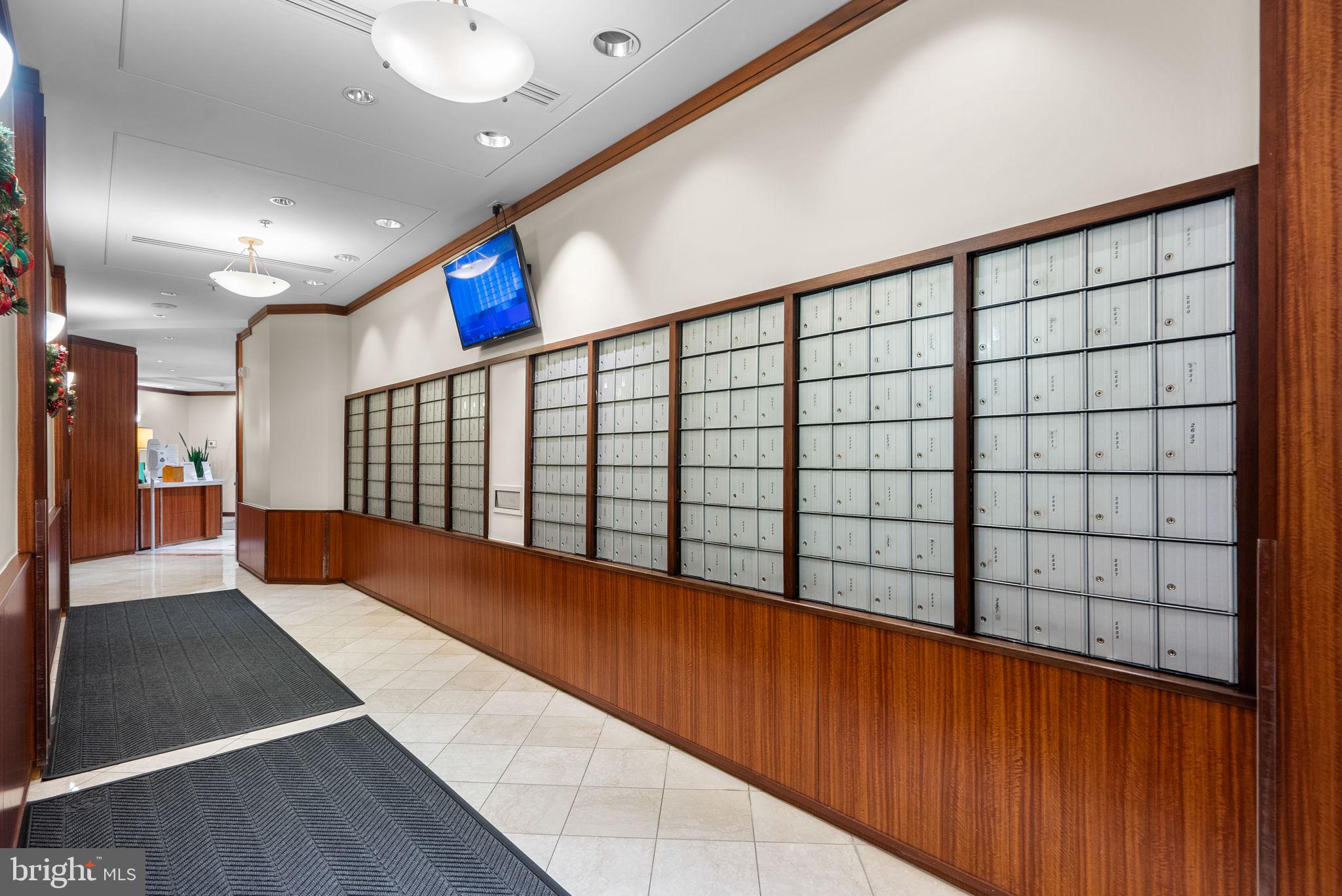 ALTA VISTA CONDO - Residential Lease