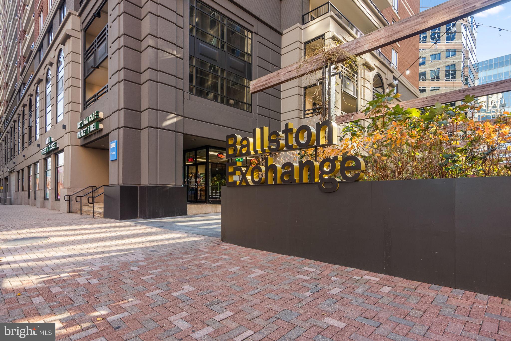 ALTA VISTA CONDO - Residential Lease