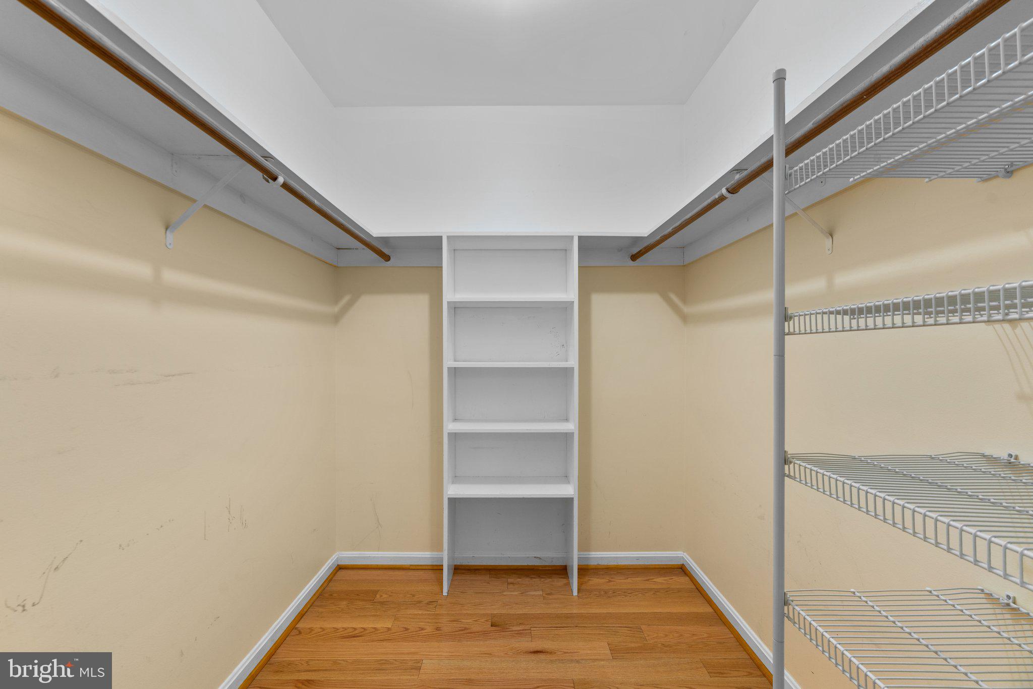 KALMIA FARMS - Residential