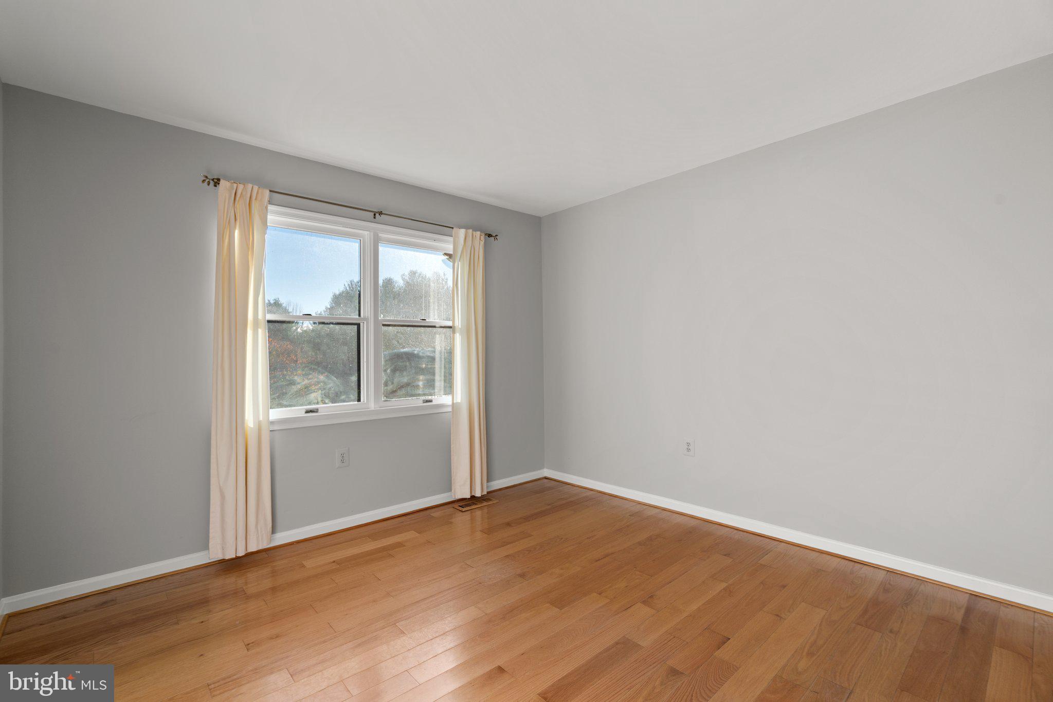 KALMIA FARMS - Residential