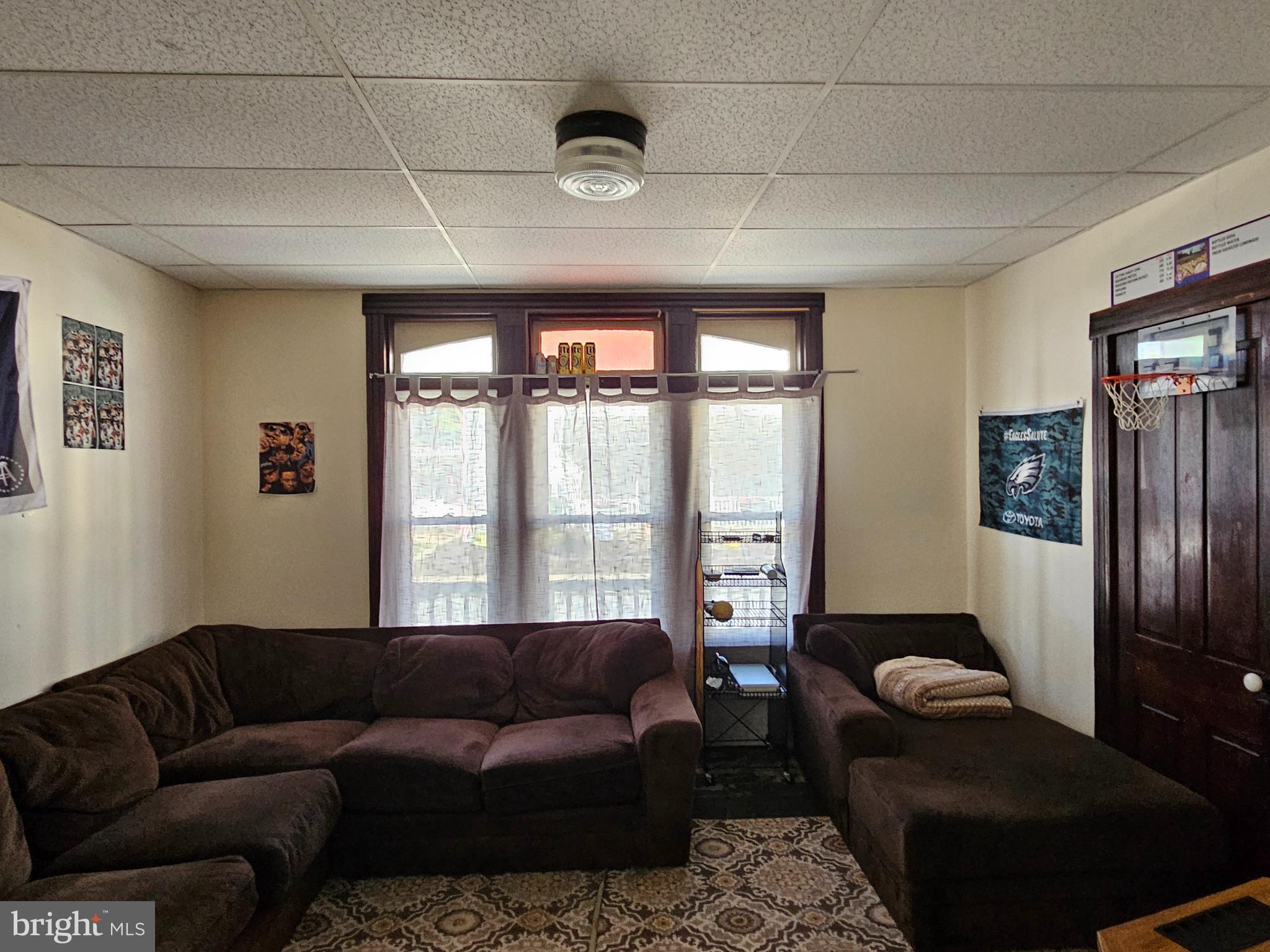 216 GREENWICH STREET