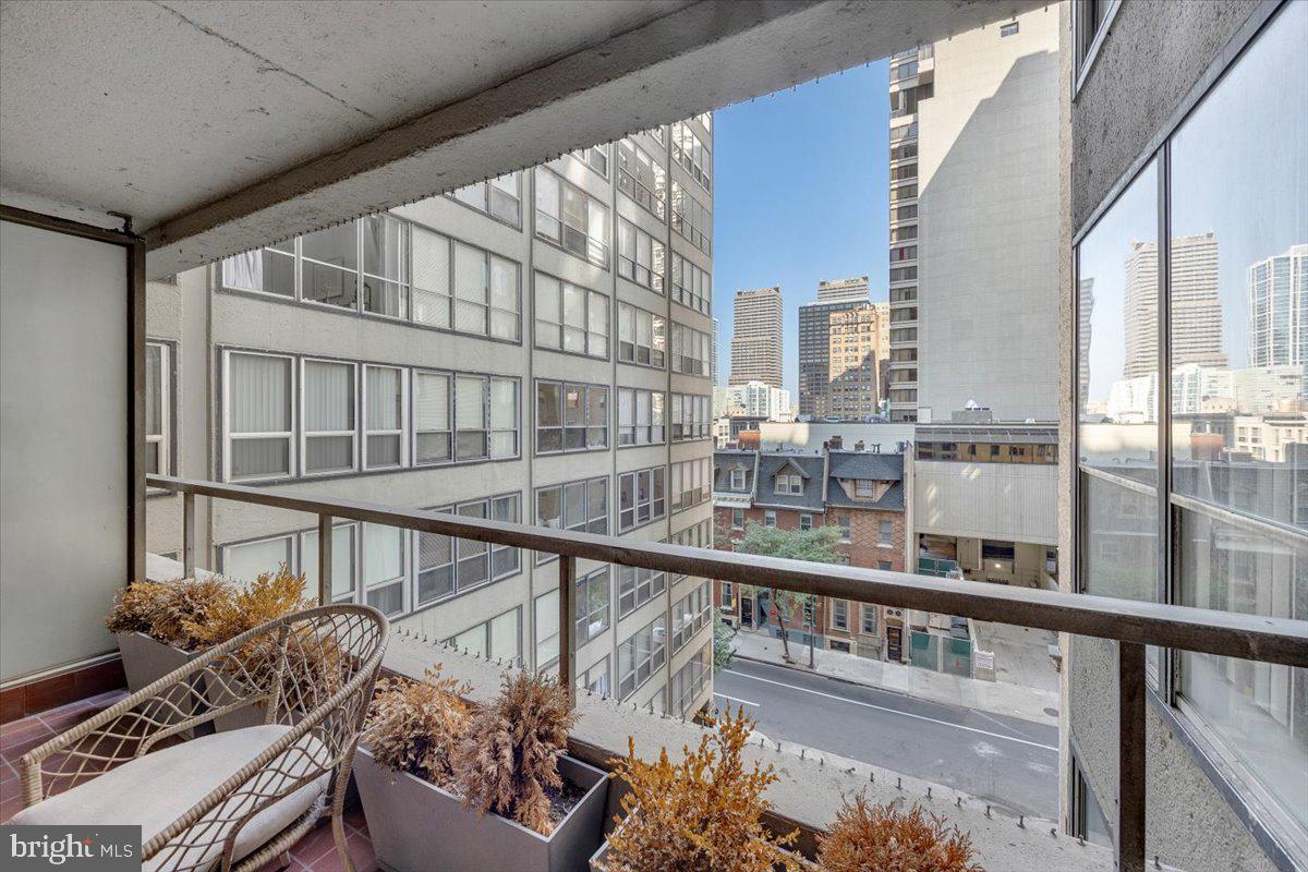 RITTENHOUSE SQUARE - Residential