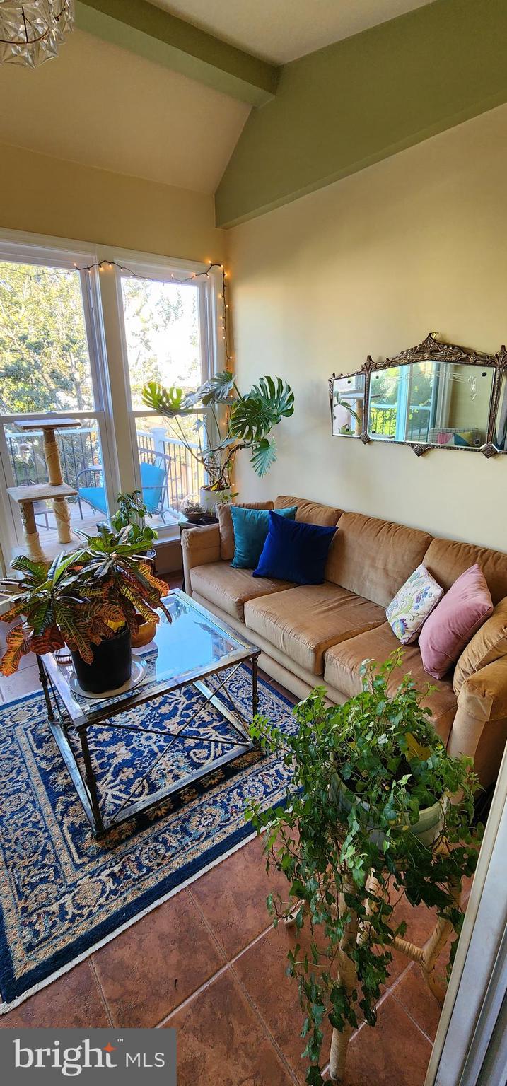 PORT RICHMOND - Residential