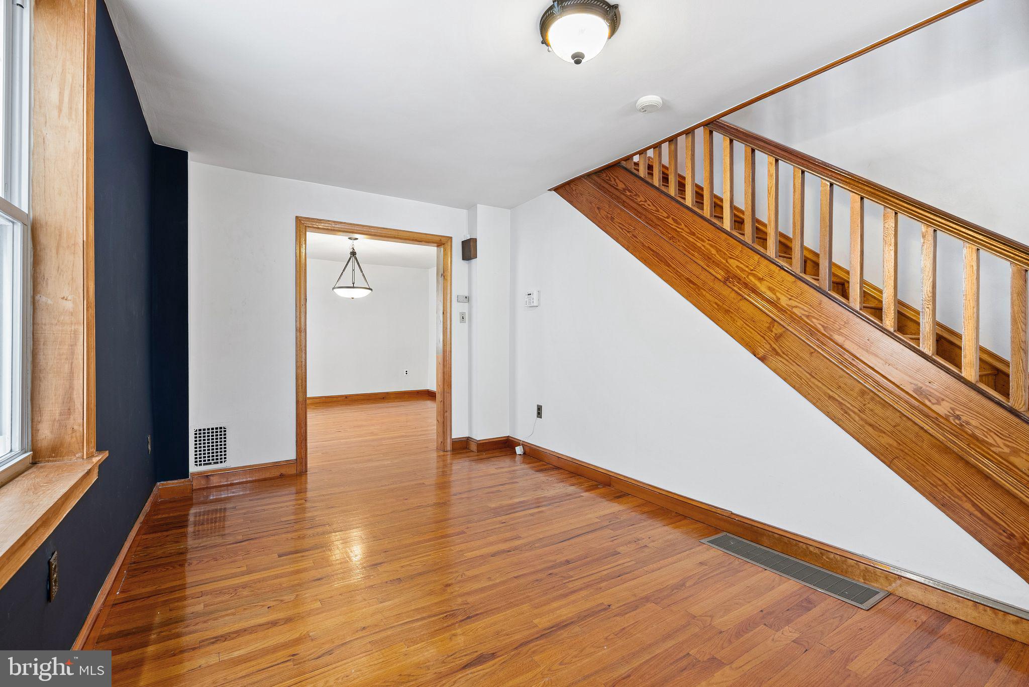 PORT RICHMOND - Residential