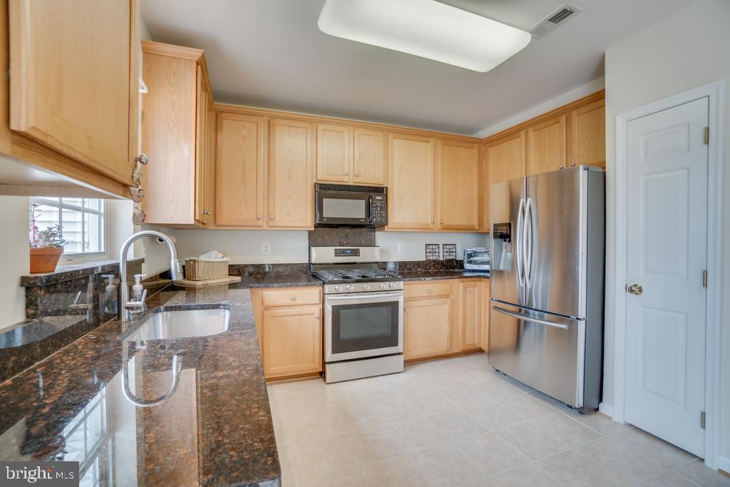 AZALEA WOODS - Residential