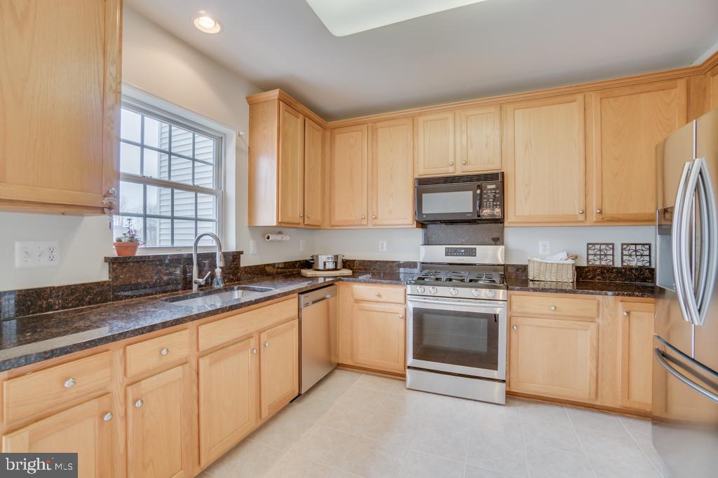 AZALEA WOODS - Residential