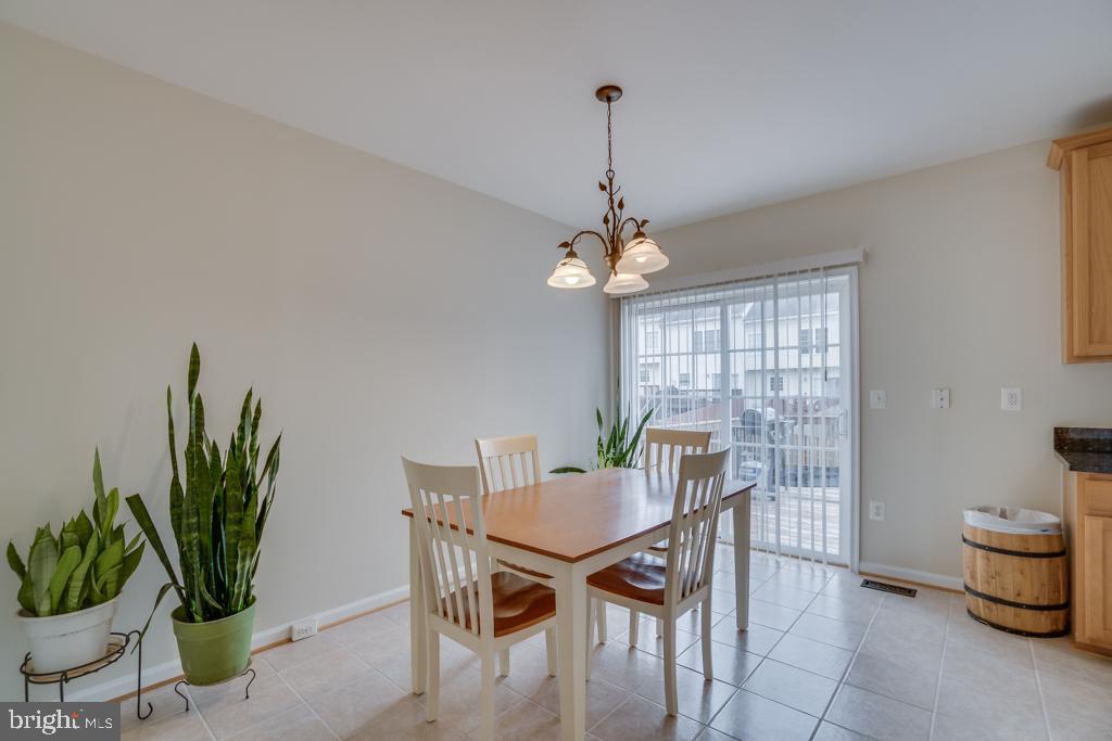 AZALEA WOODS - Residential