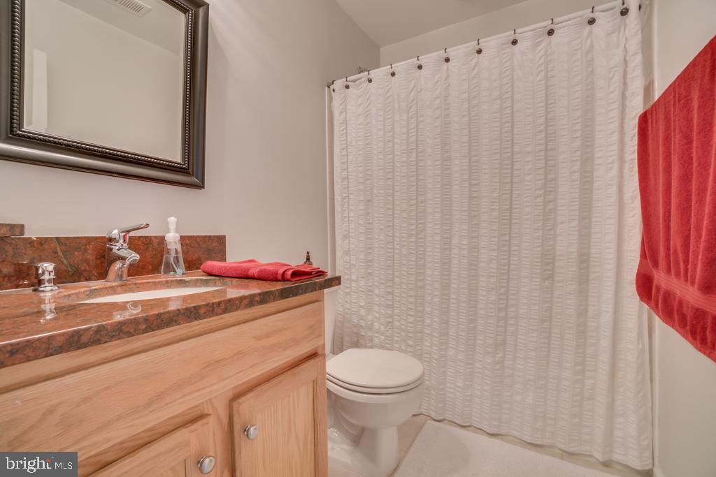 AZALEA WOODS - Residential