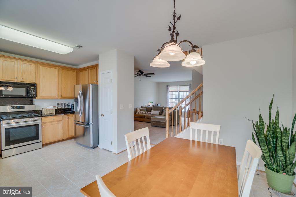 AZALEA WOODS - Residential