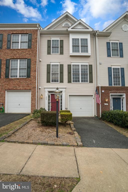 AZALEA WOODS - Residential