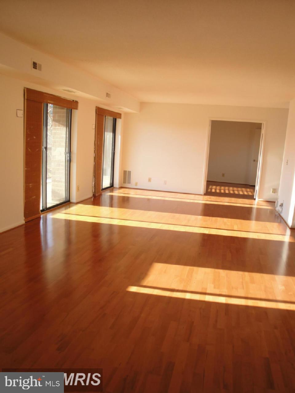 ROTONDA - Residential Lease