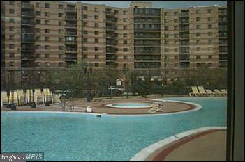 ROTONDA - Residential Lease