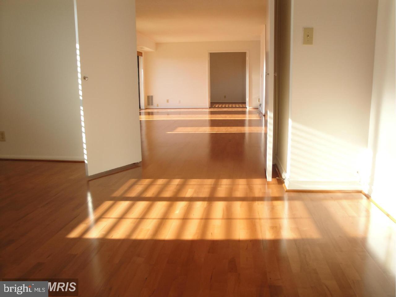 ROTONDA - Residential Lease