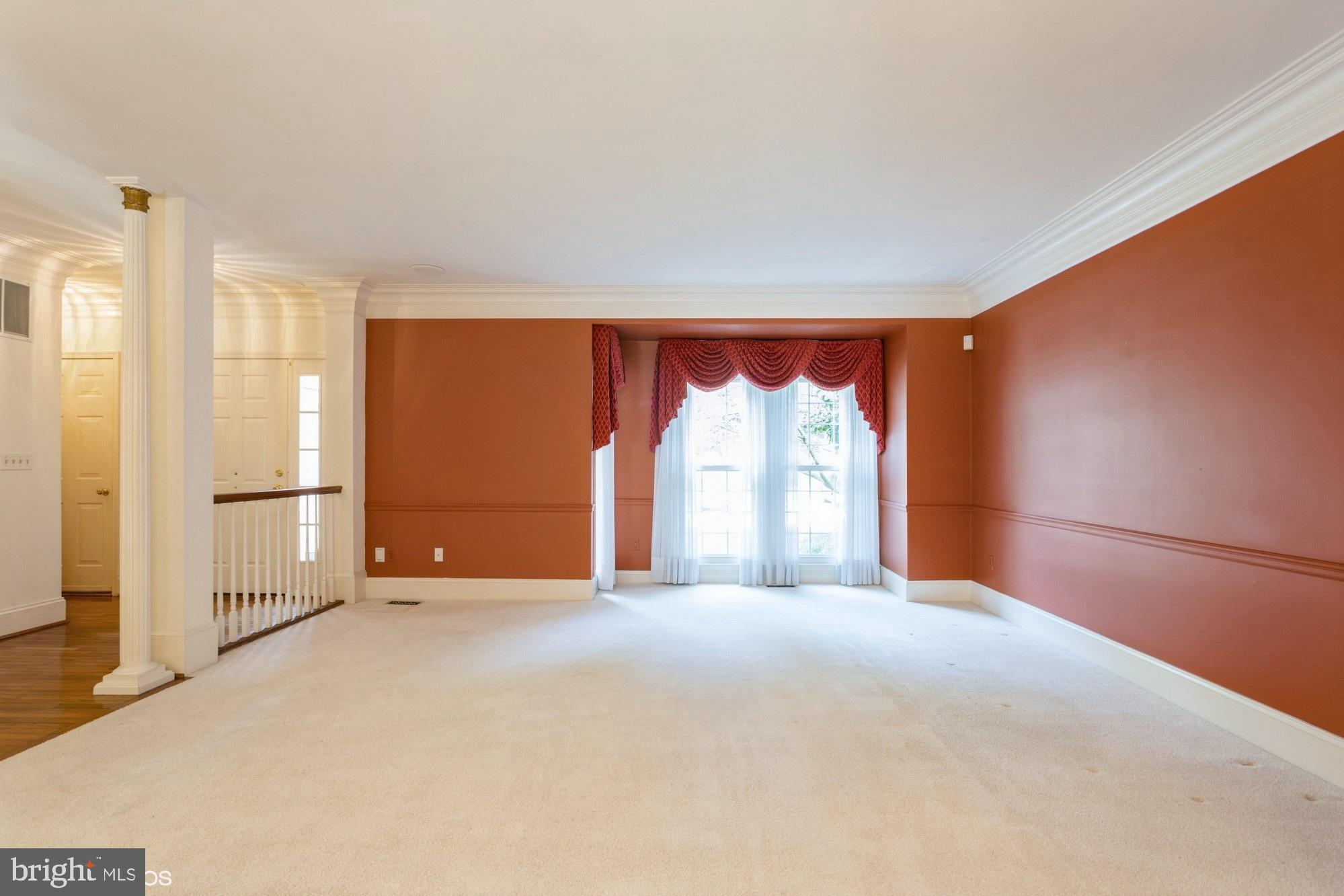 COLLEGE HILLS - Residential